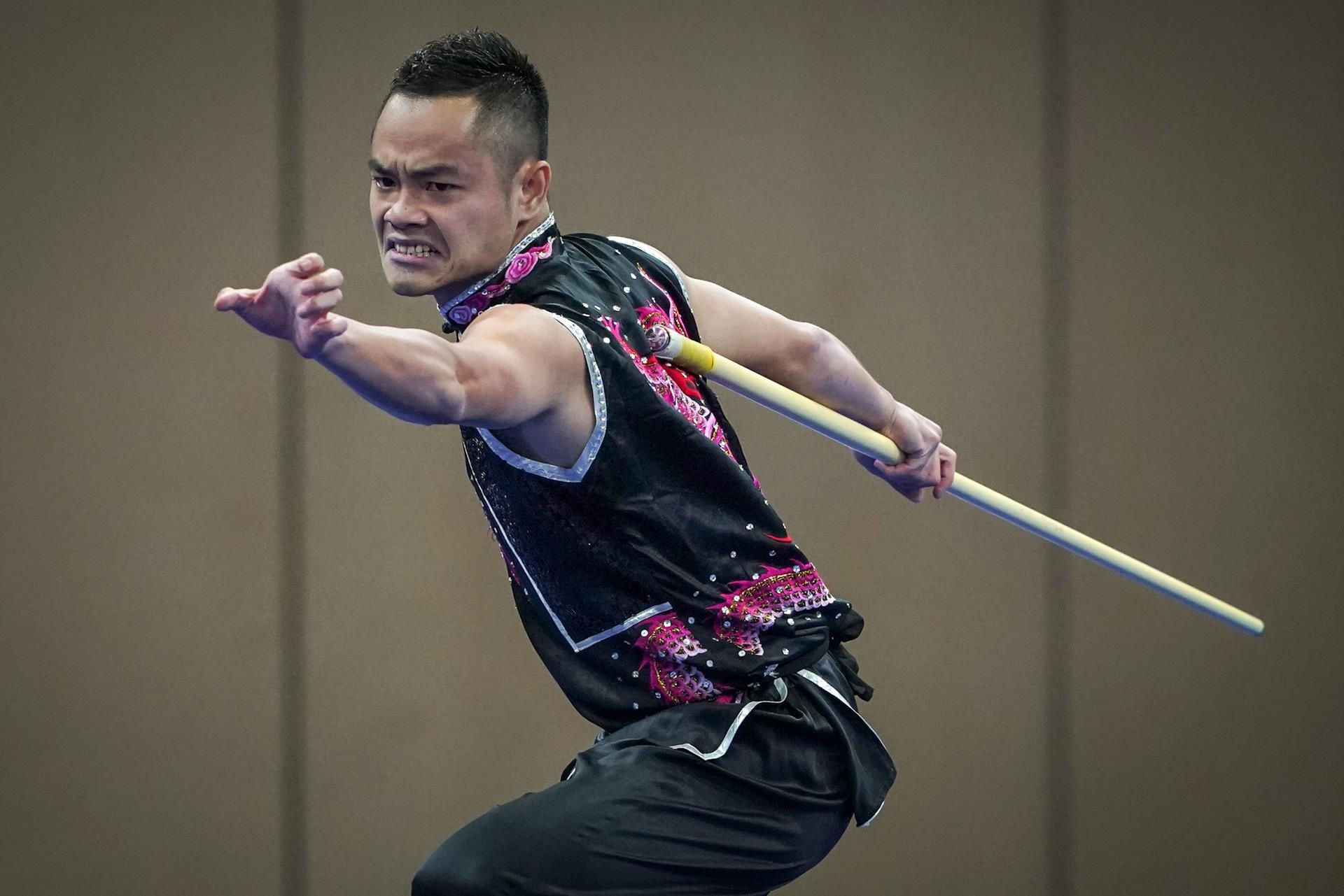 Mua con dep mat, Pham Quoc Khanh van tuot vang Wushu hinh anh