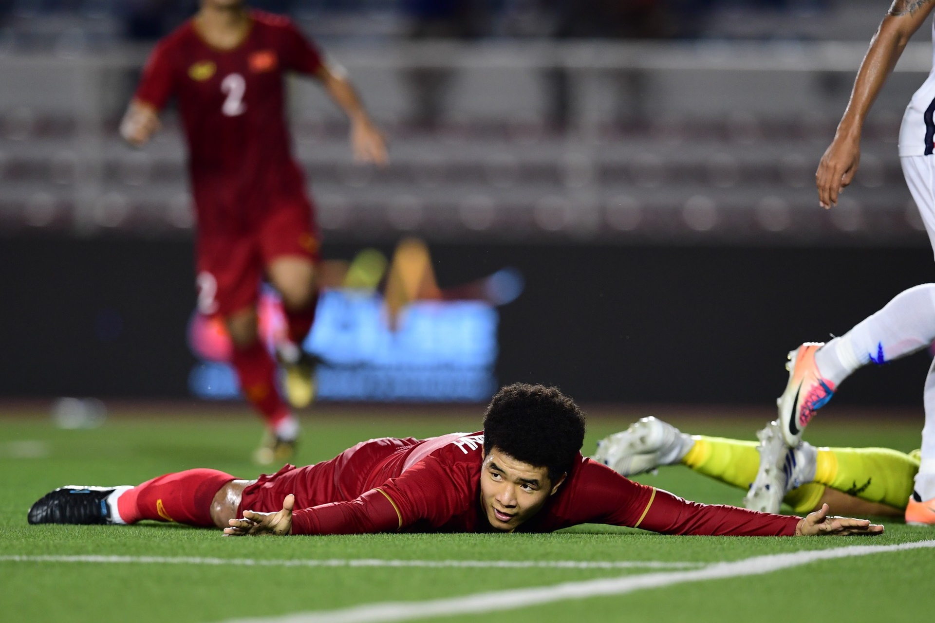 hà đức chinh lập hattrick đưa việt nam vào chung kết ảnh 6 ha duc chinh lap hattrick dua viet nam vao chung ket anh 6