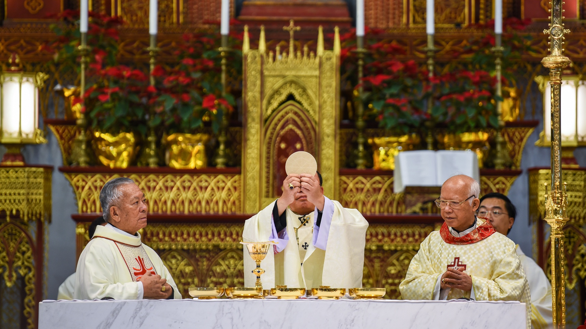 le giang sinh tai nha tho lon Ha Noi anh 7