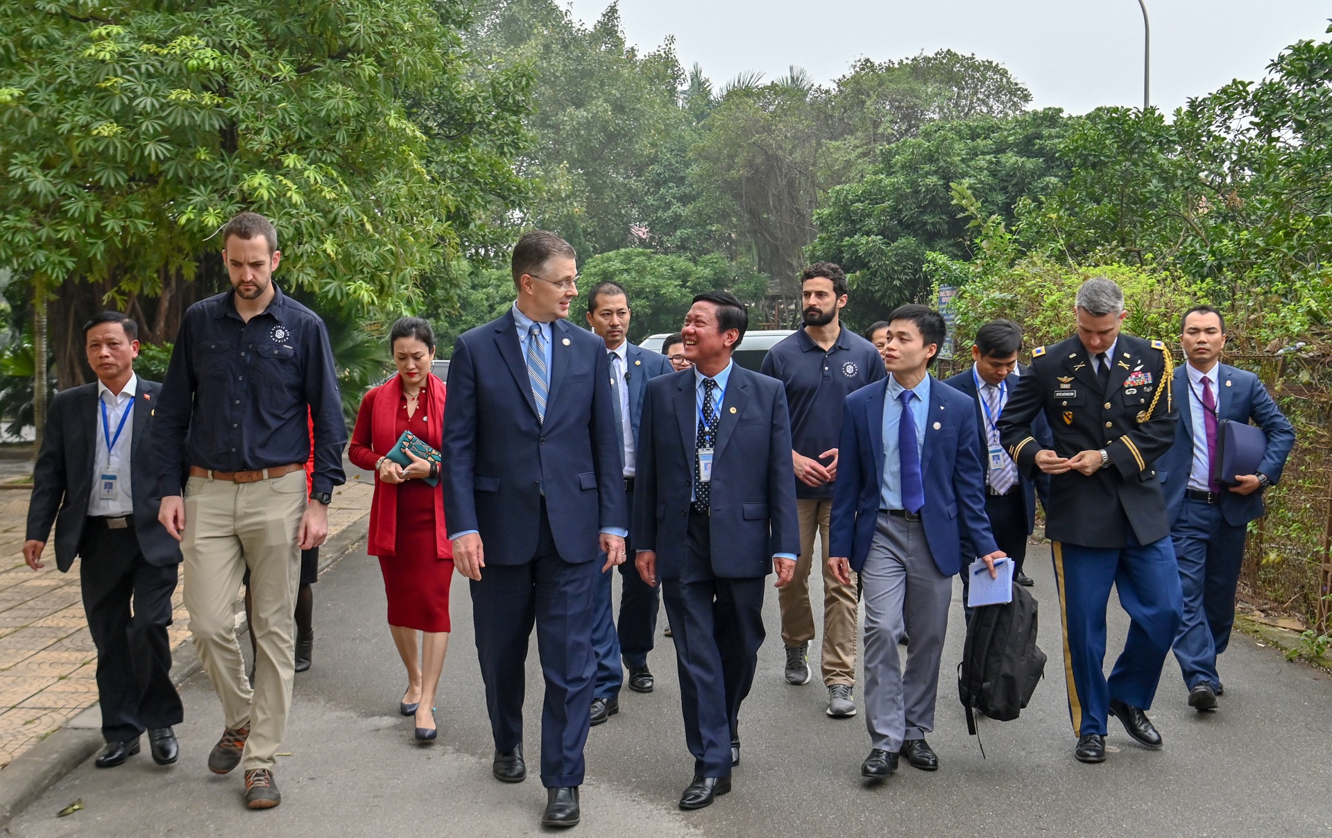 dai su my mua qua o viet nam anh 2