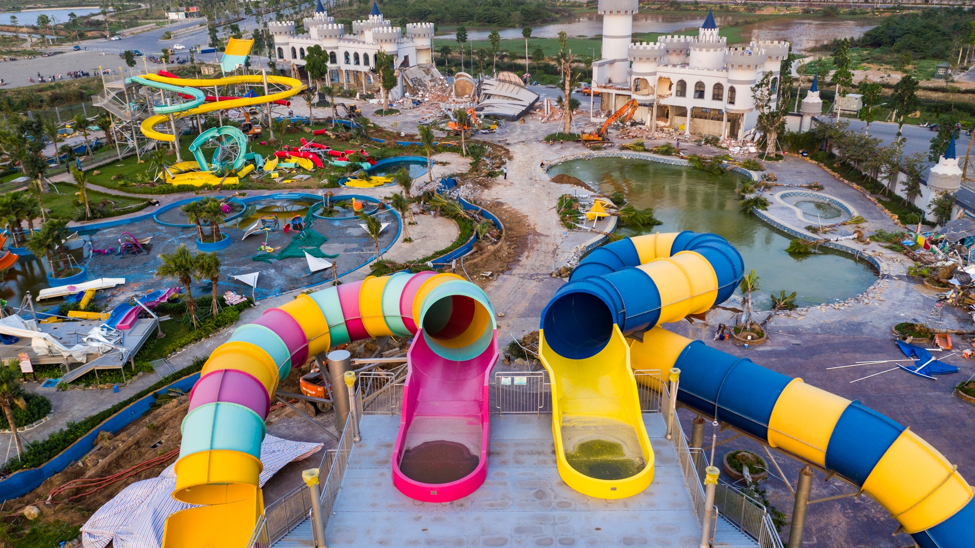 cuong che cong vien nuoc hien dai nhat Ha noi anh 5