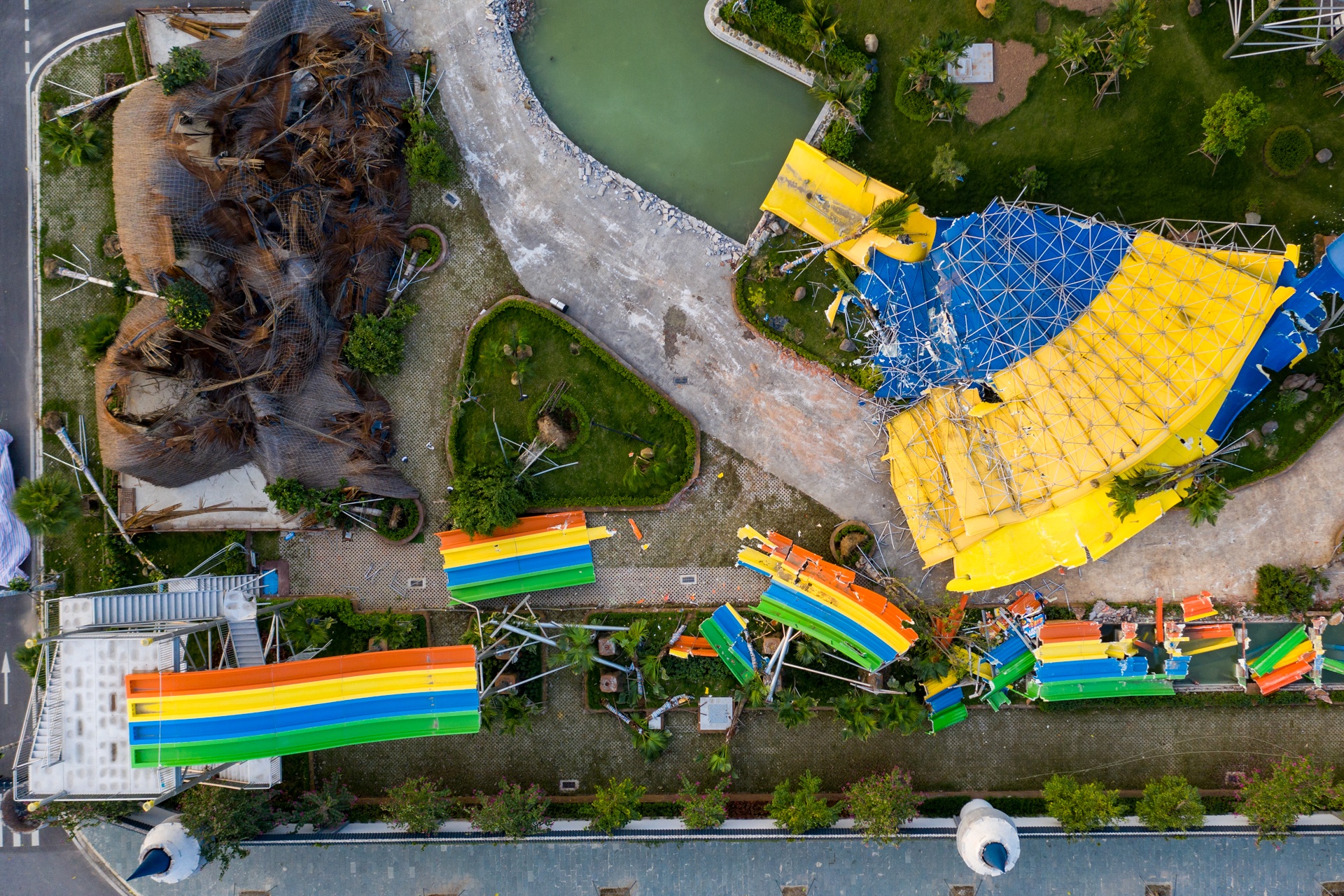 cuong che cong vien nuoc hien dai nhat Ha noi anh 6