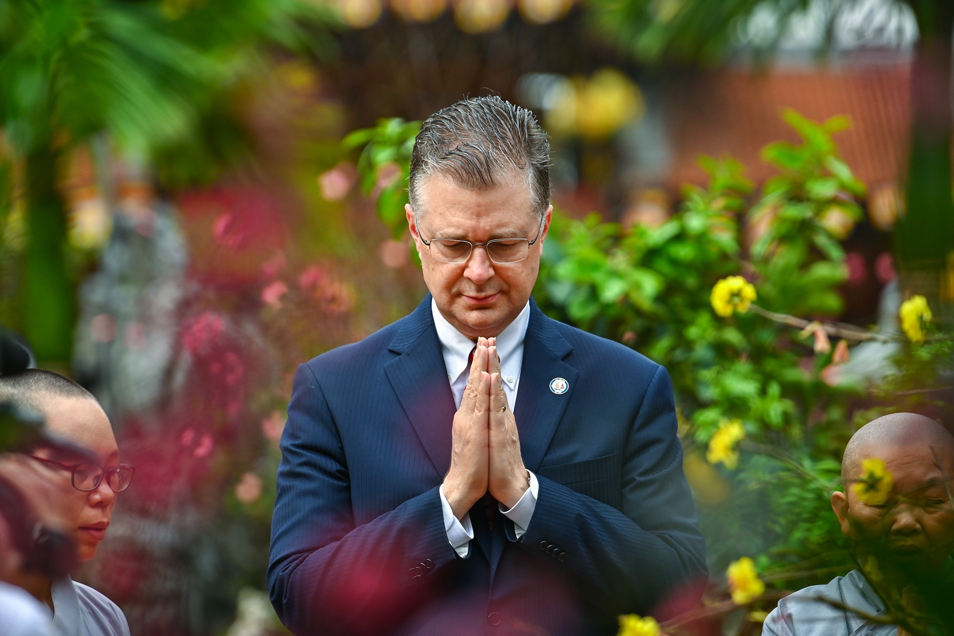 dai su my tha ca chep anh 7