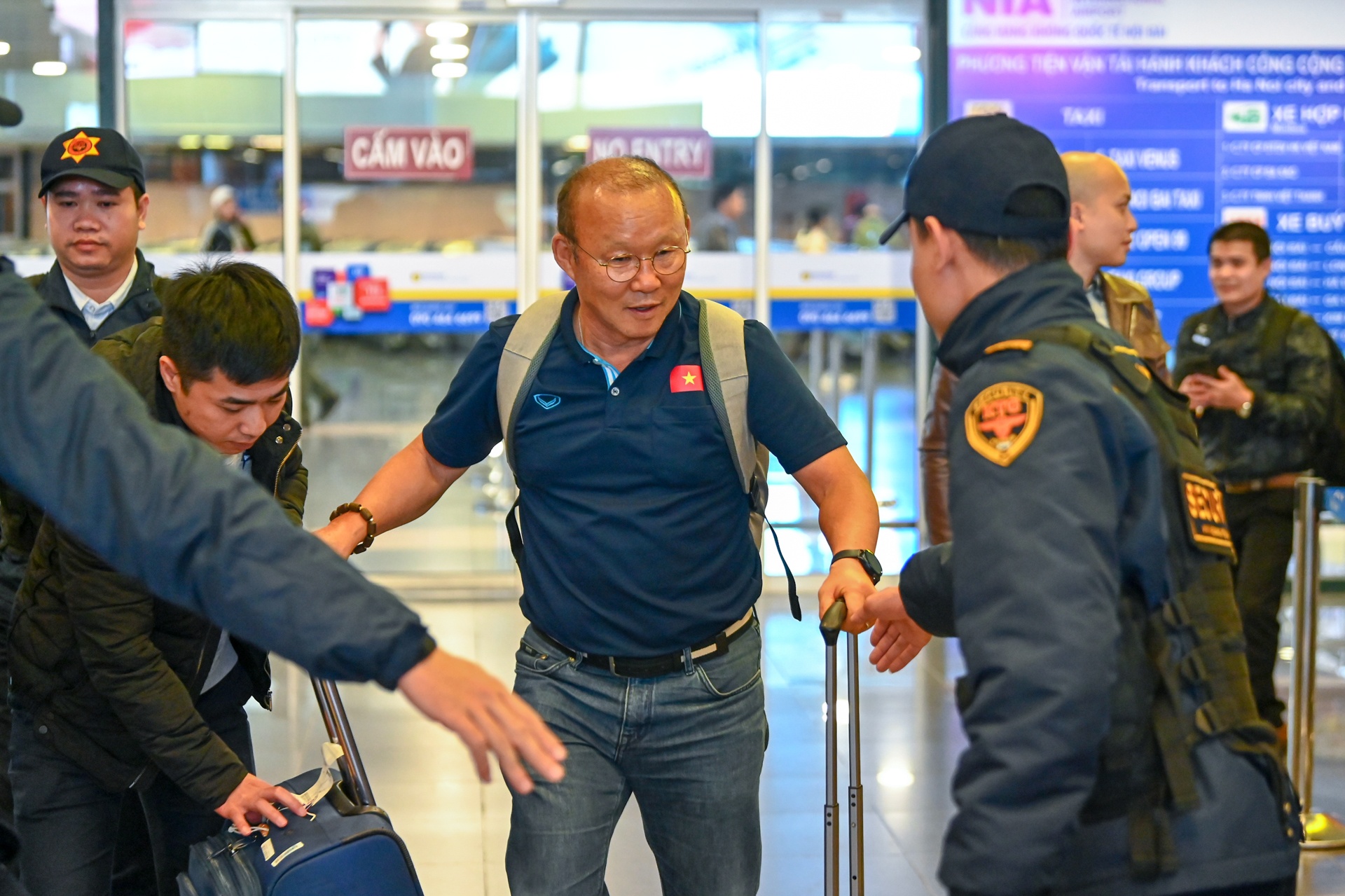 u23 viet nam ve nuoc anh 9