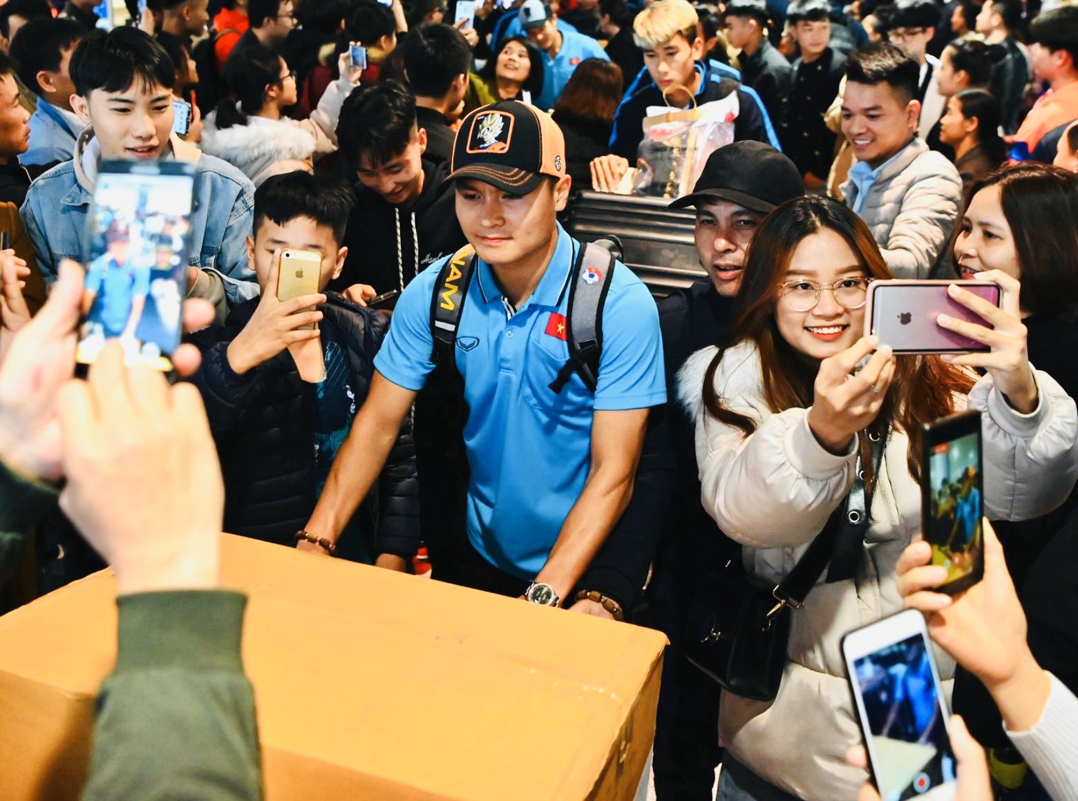 U23 Viet Nam duoc nguoi ham mo chao don sau that bai hinh anh