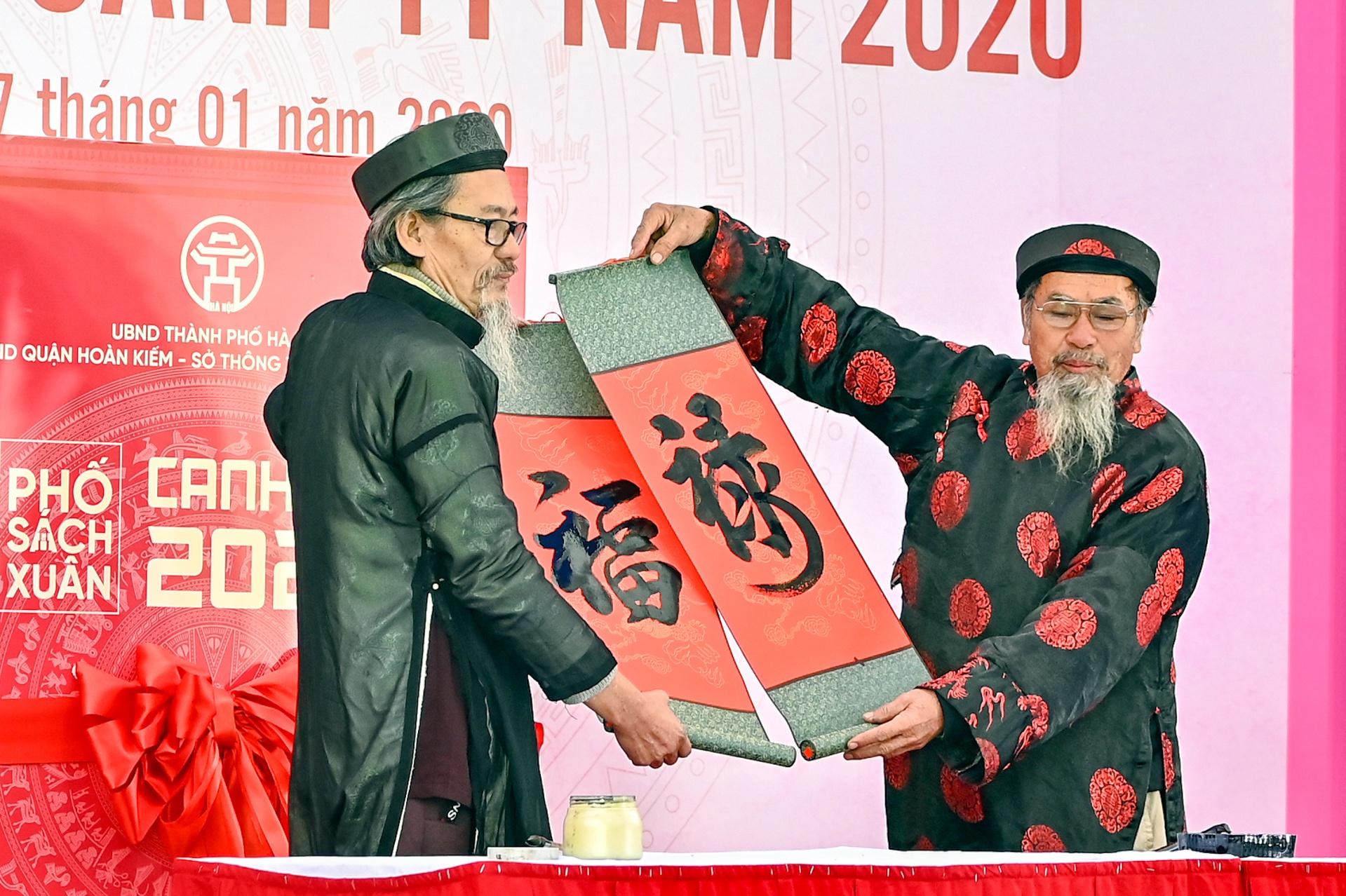 pho sach xuan 2020 tai ha noi anh 4