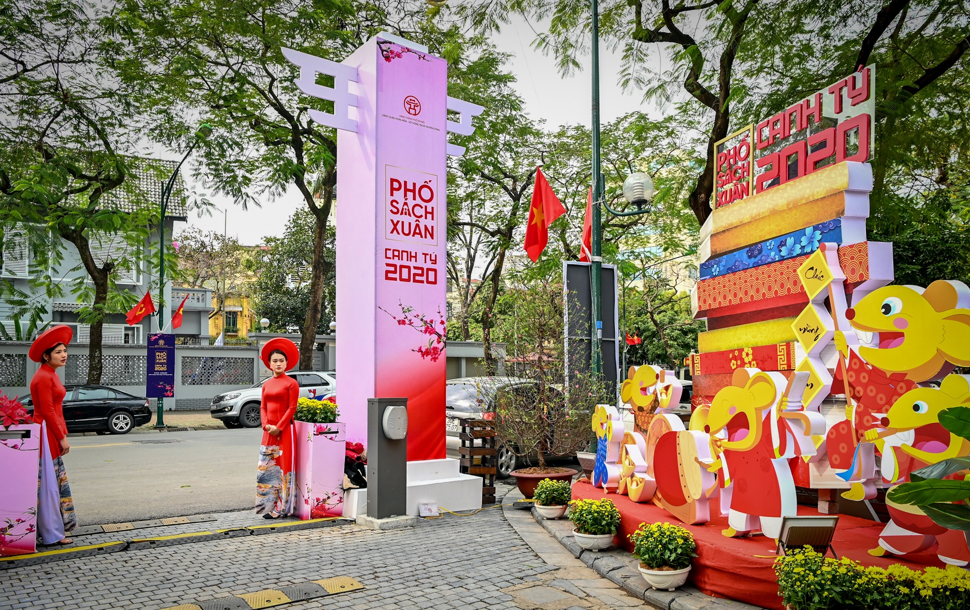 pho sach xuan 2020 tai ha noi anh 9