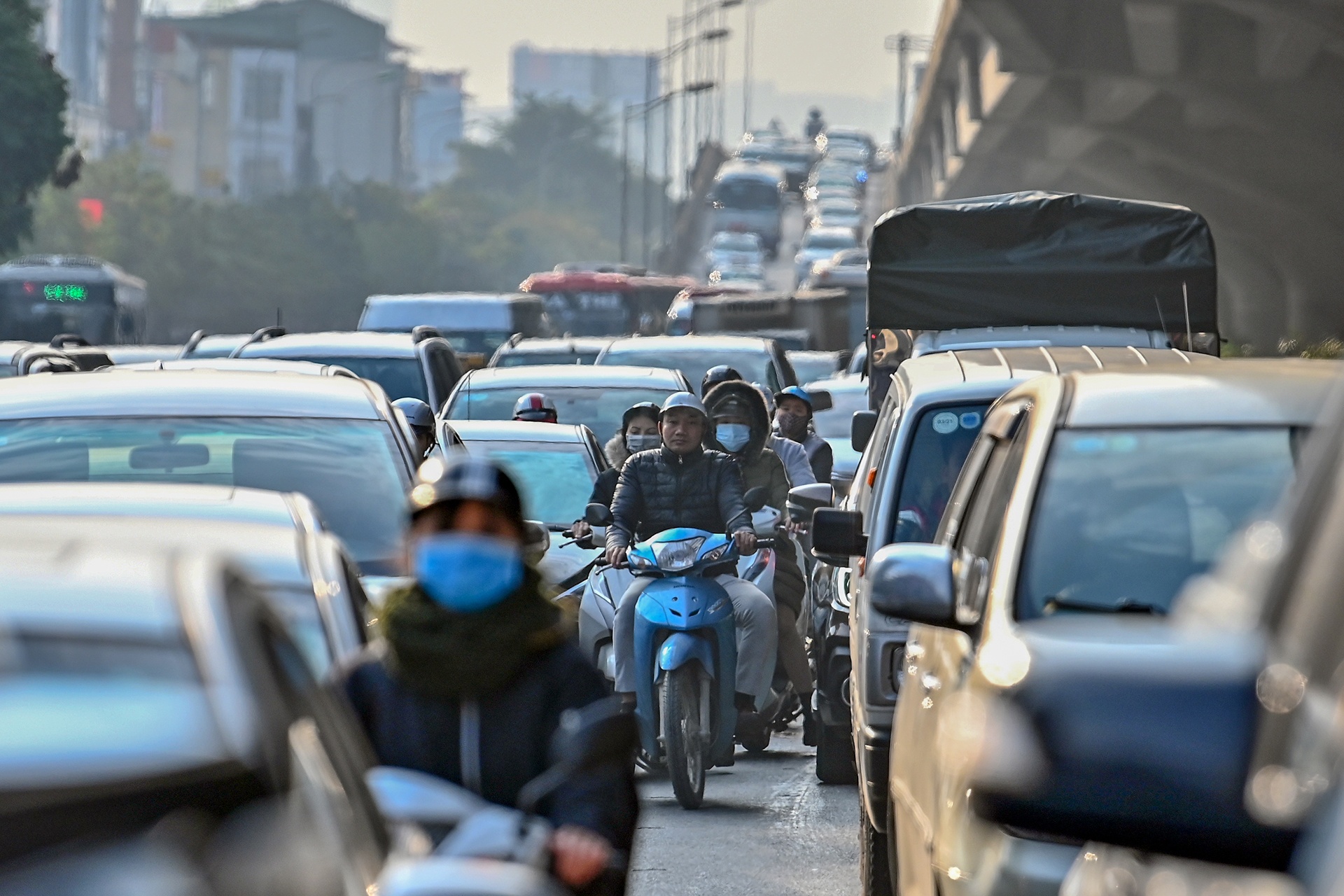 duong pho ha noi un tac ngay dau nam moi anh 2