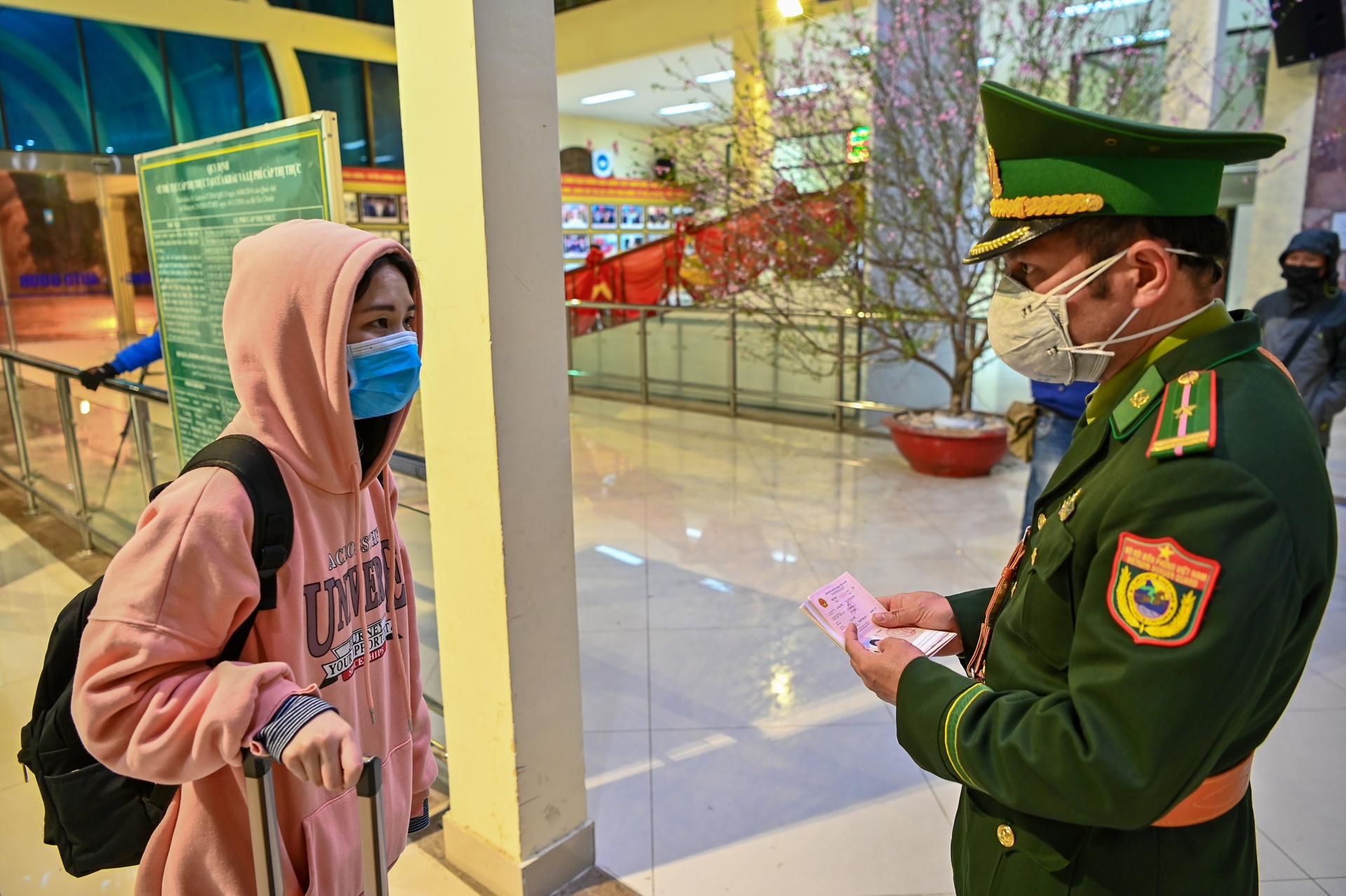 tau lien van trogn tam dich corona anh 11