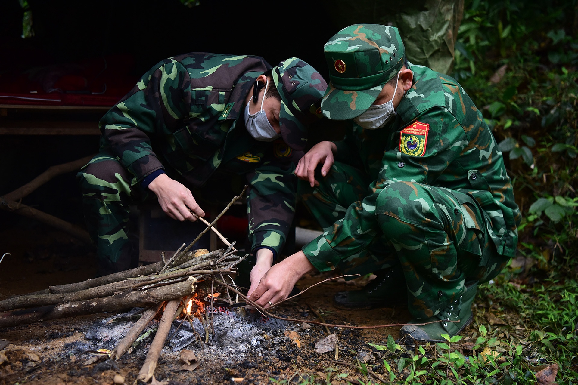 linh bien phong cang minh gac dich corona anh 10