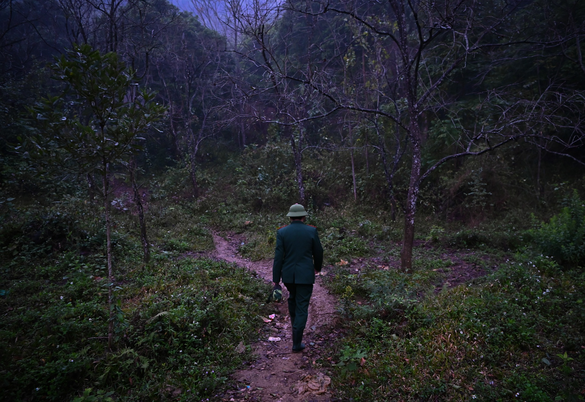 linh bien phong cang minh gac dich corona anh 2