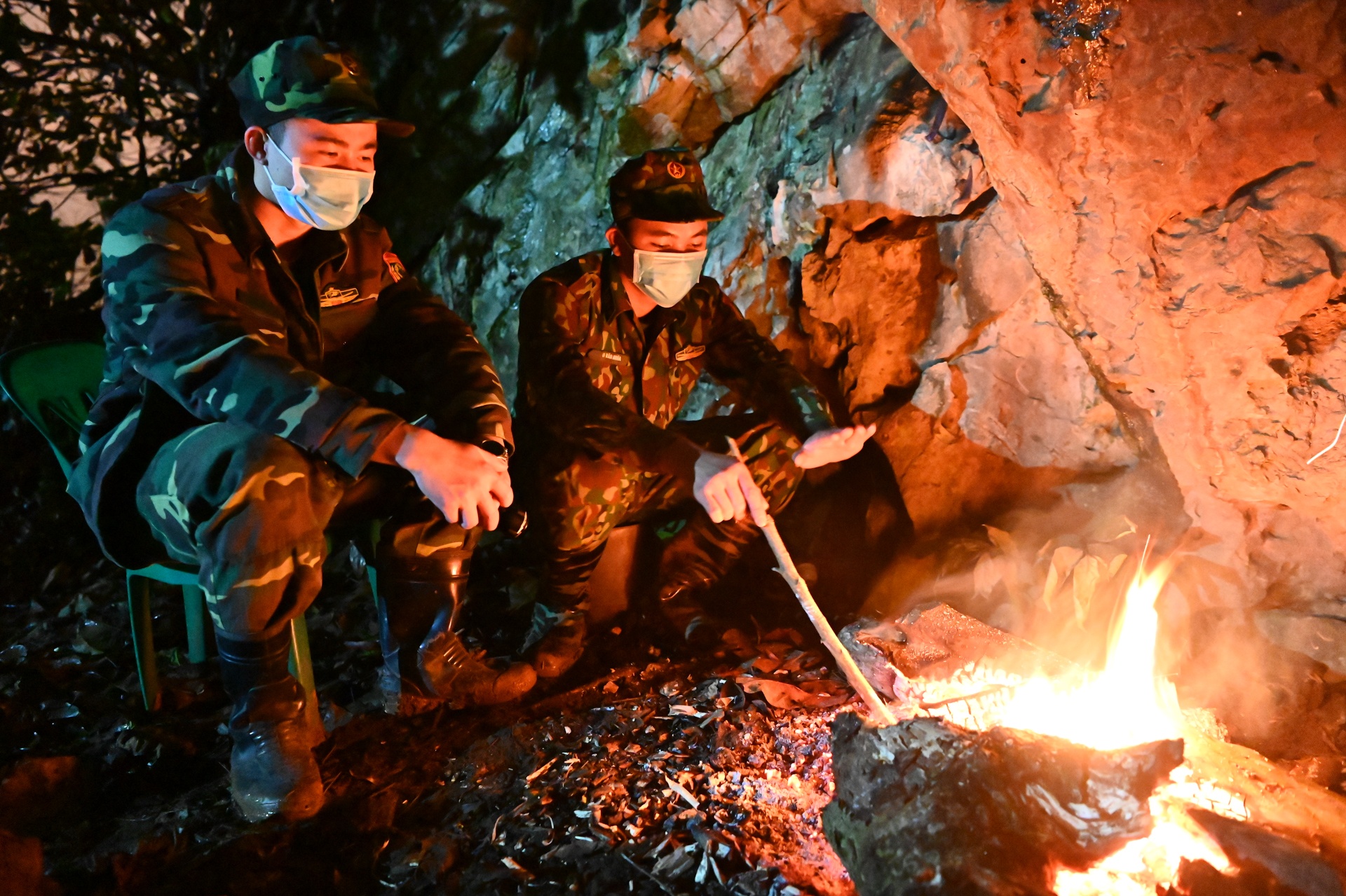 linh bien phong cang minh gac dich corona anh 5