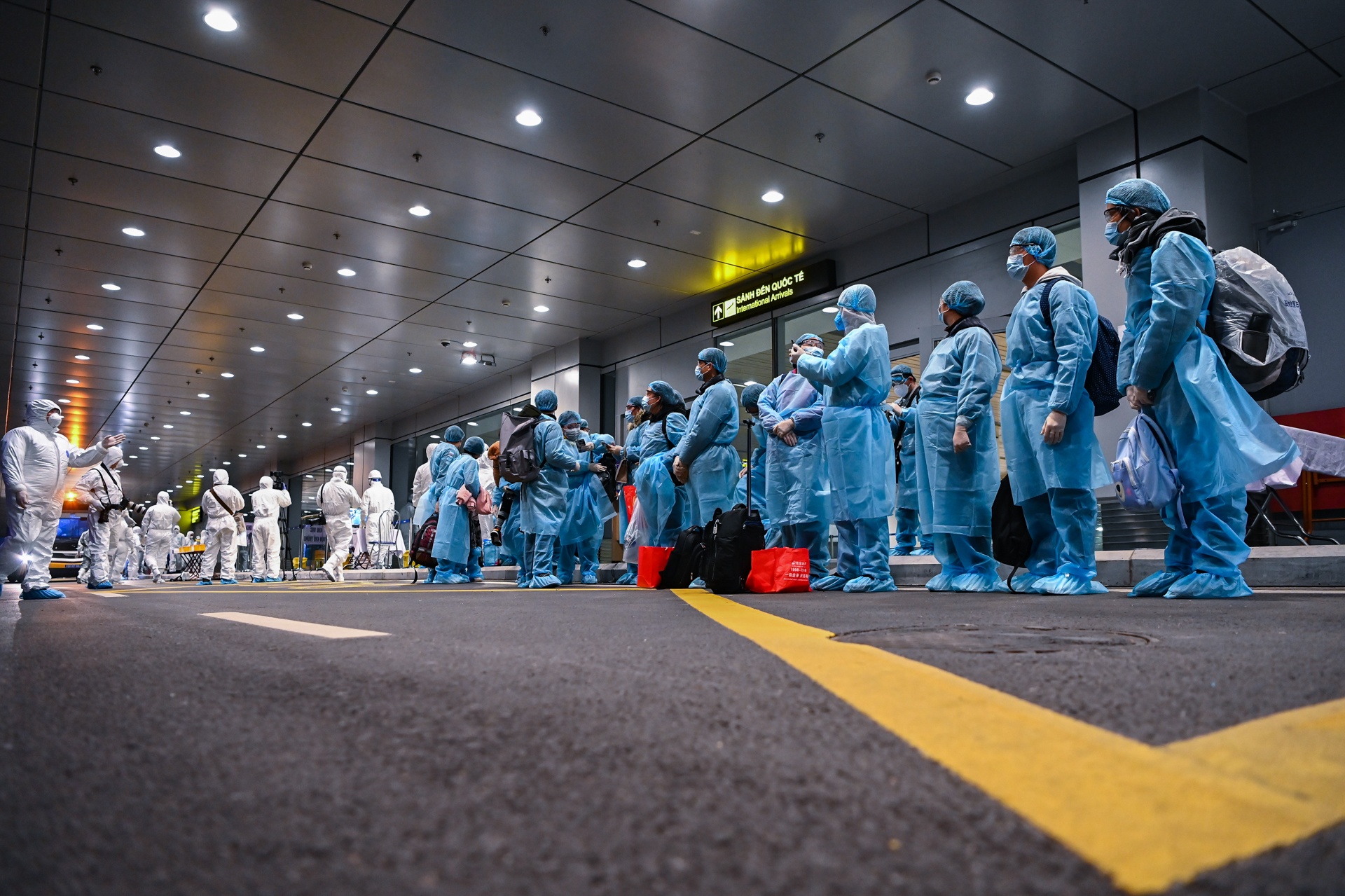 don cong dan Viet Nam tro ve tu tam dich corona anh 10