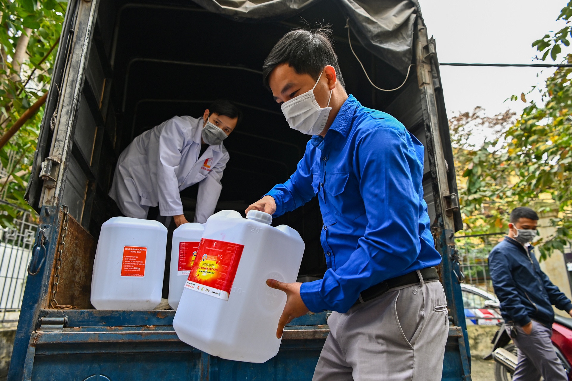 tang nuoc sat khuan cho nguoi dan huyen binh xuyen anh 9