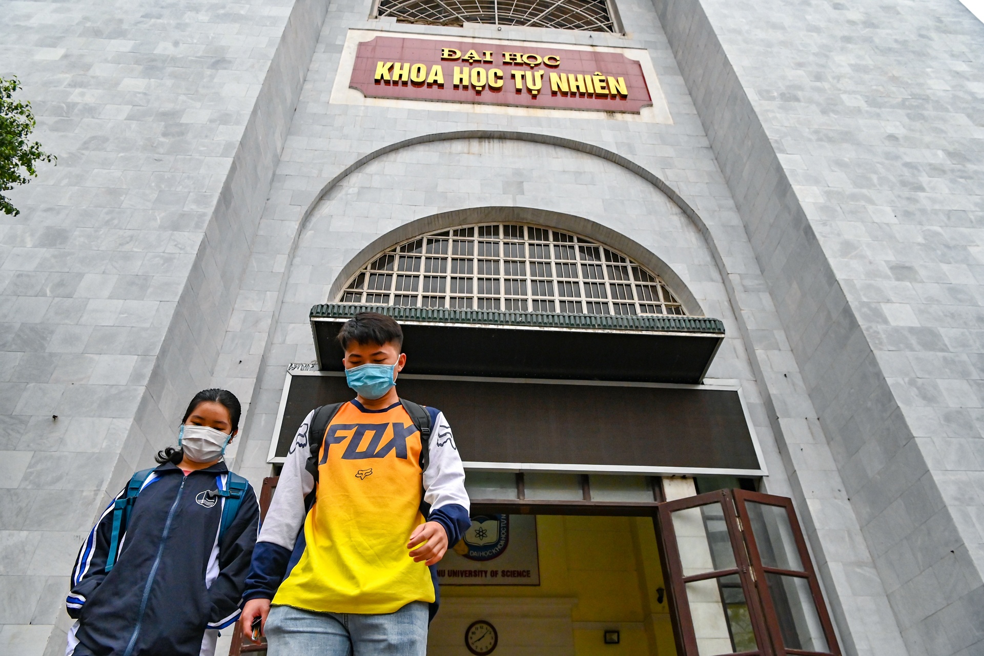 sinh vien quay lai truong sau ky nghi anh 1