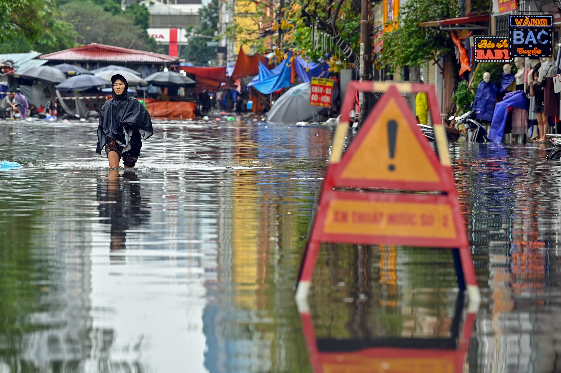 mua lon gay ngap ung o Ha Noi anh 1