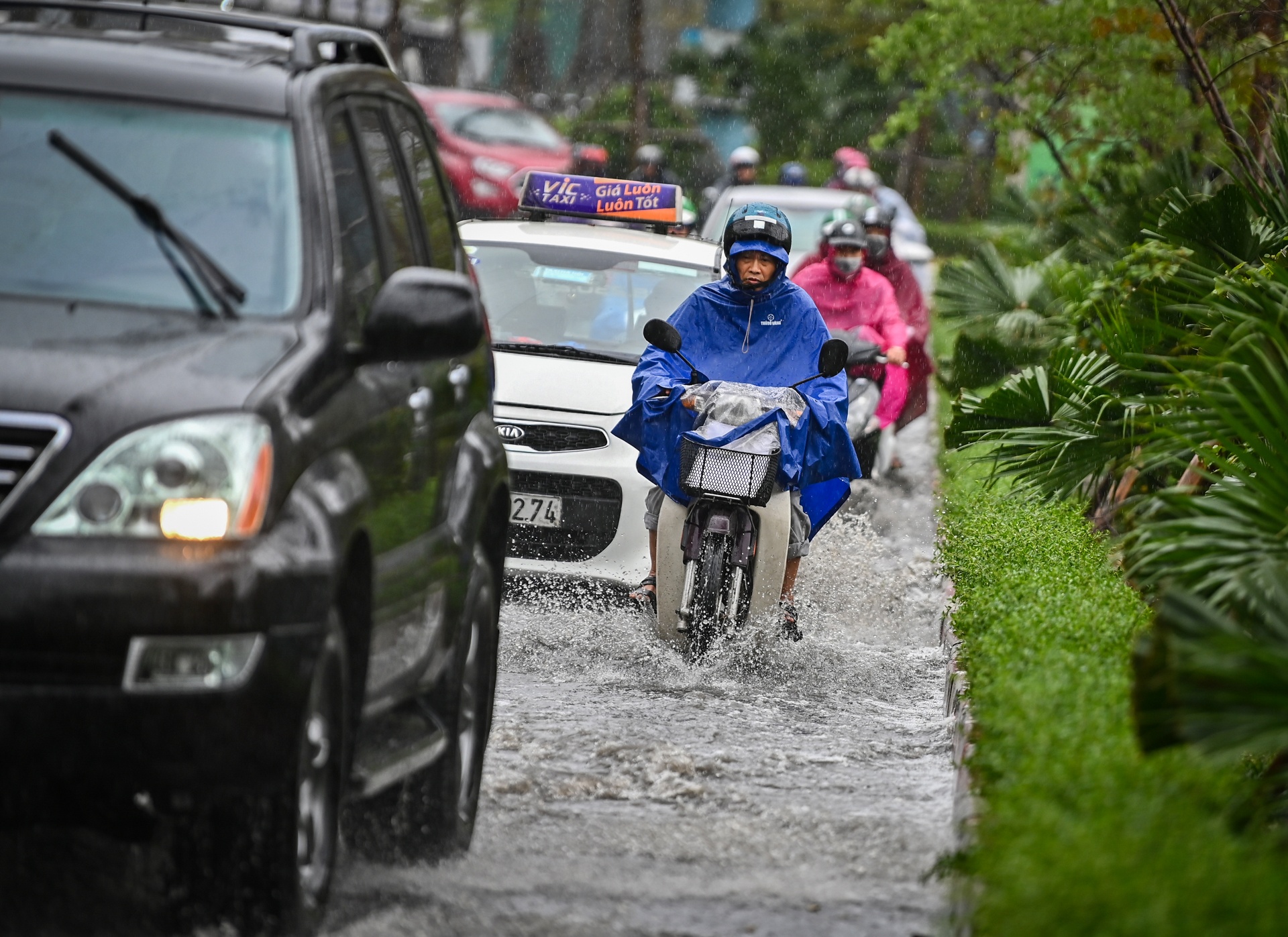 mua lon gay ngap ung o Ha Noi anh 9