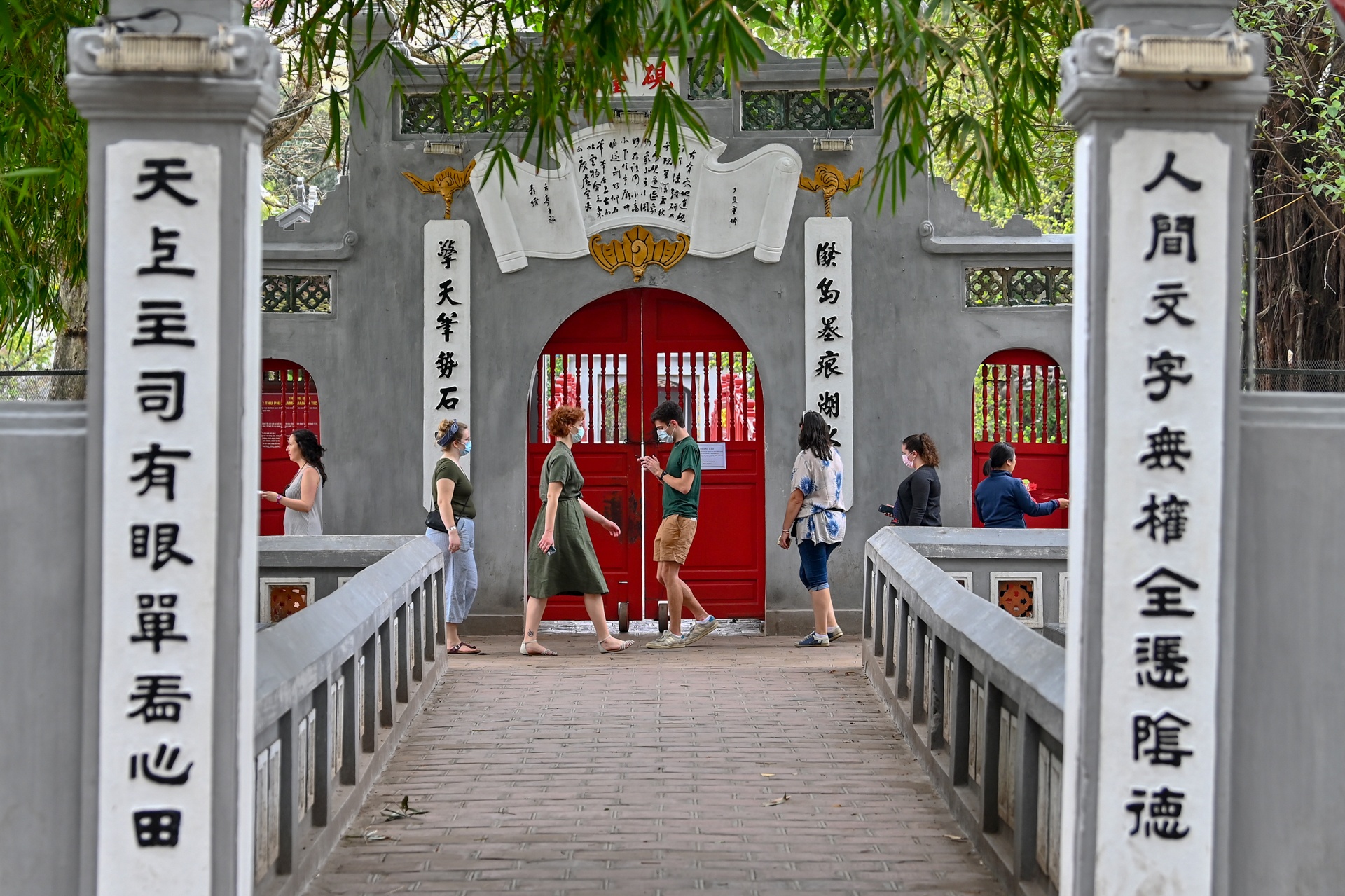 dong cua khu du lich o ha noi vi dich covid 19 anh 11