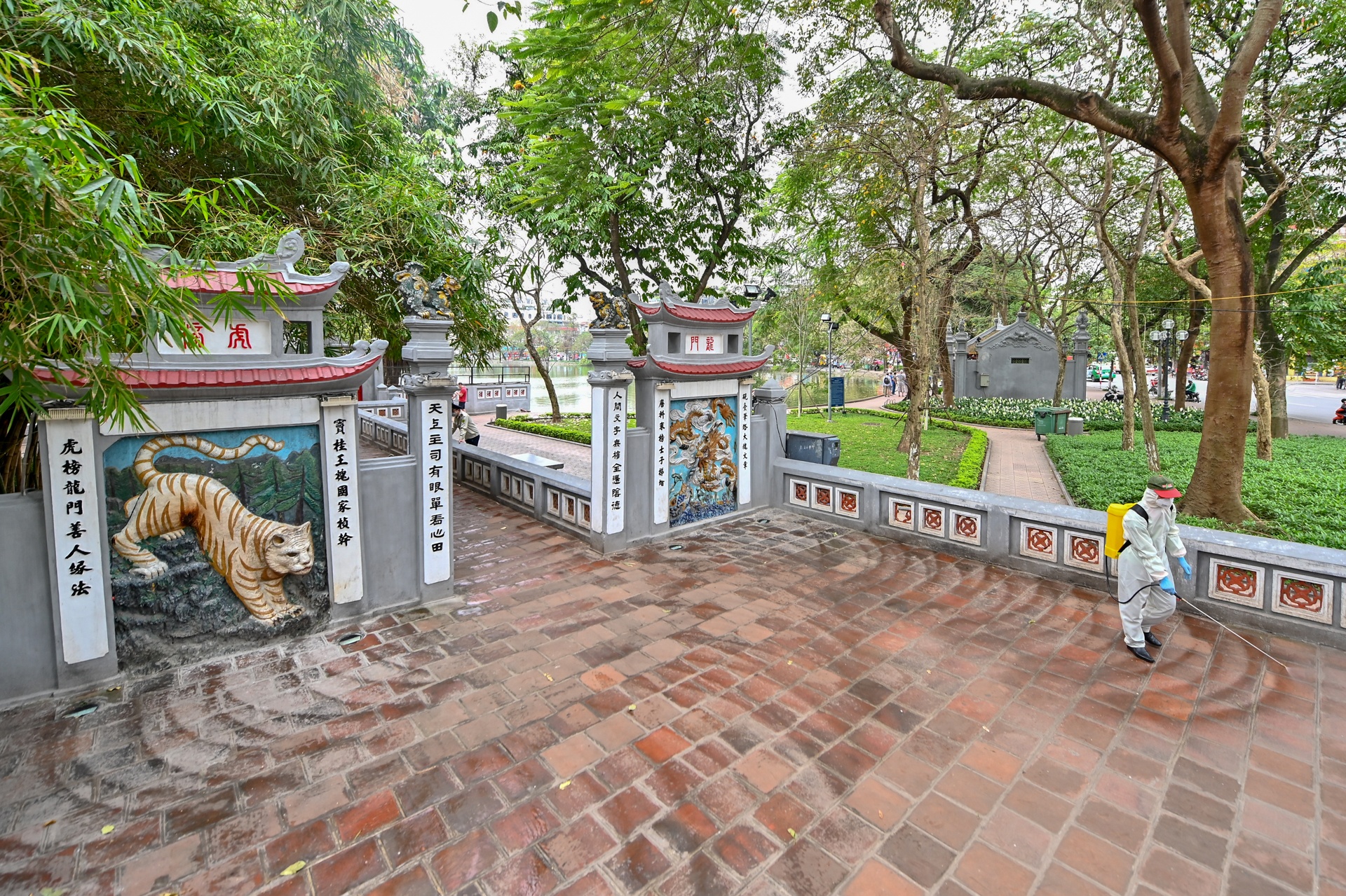 dong cua khu du lich o ha noi vi dich covid 19 anh 5