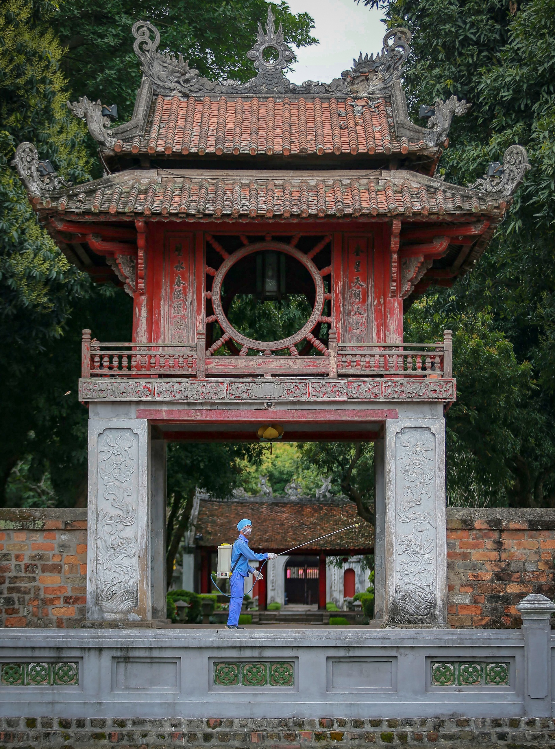 dong cua khu du lich o ha noi vi dich covid 19 anh 8