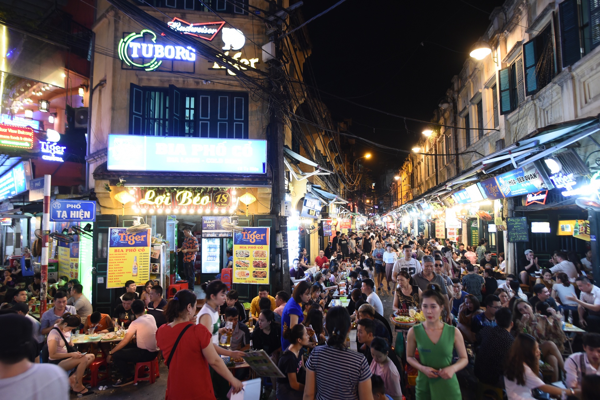 pho tay vang khach vi dich anh 1