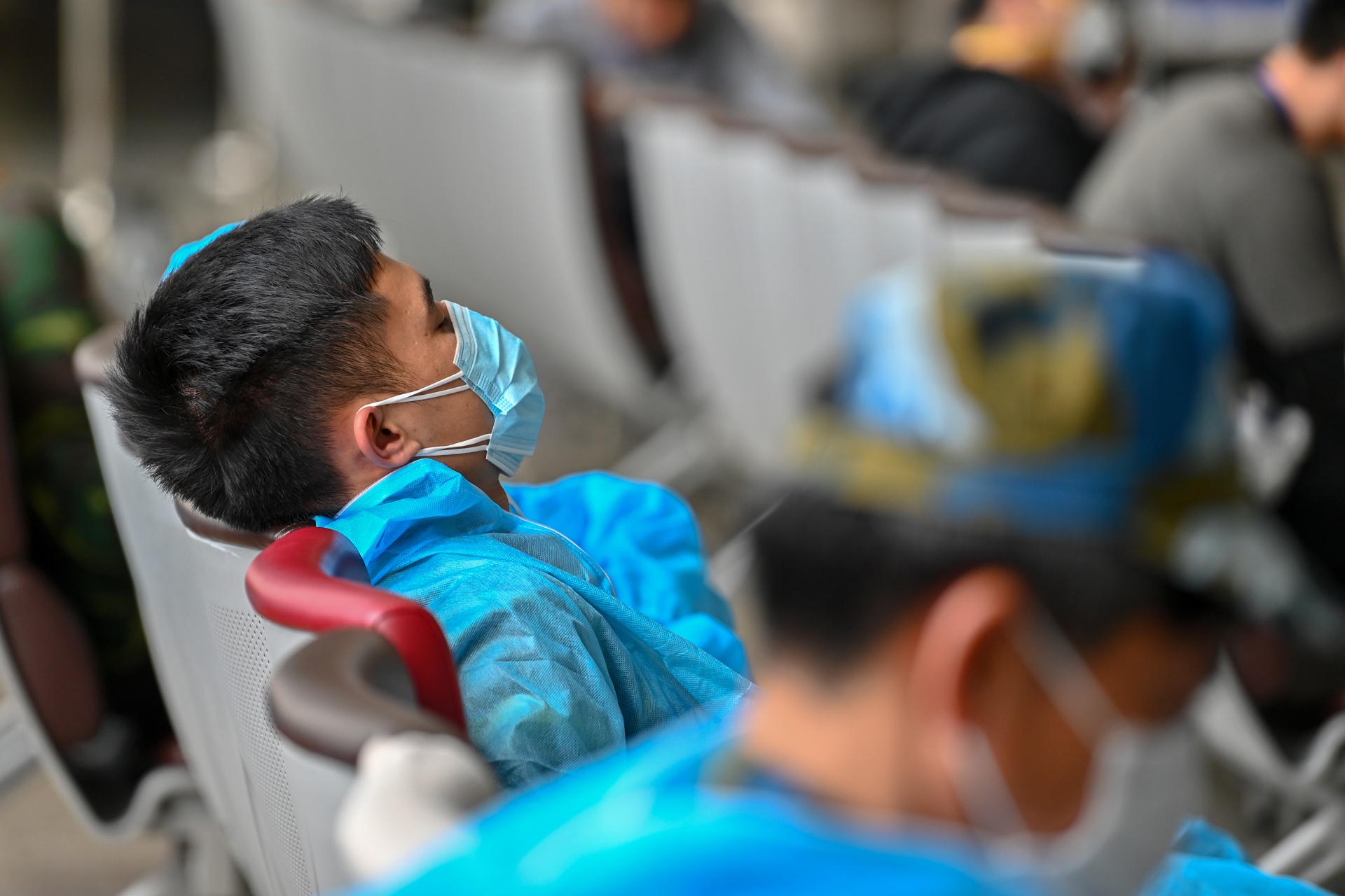 phong dich covid19 o cua ngo thu do anh 3