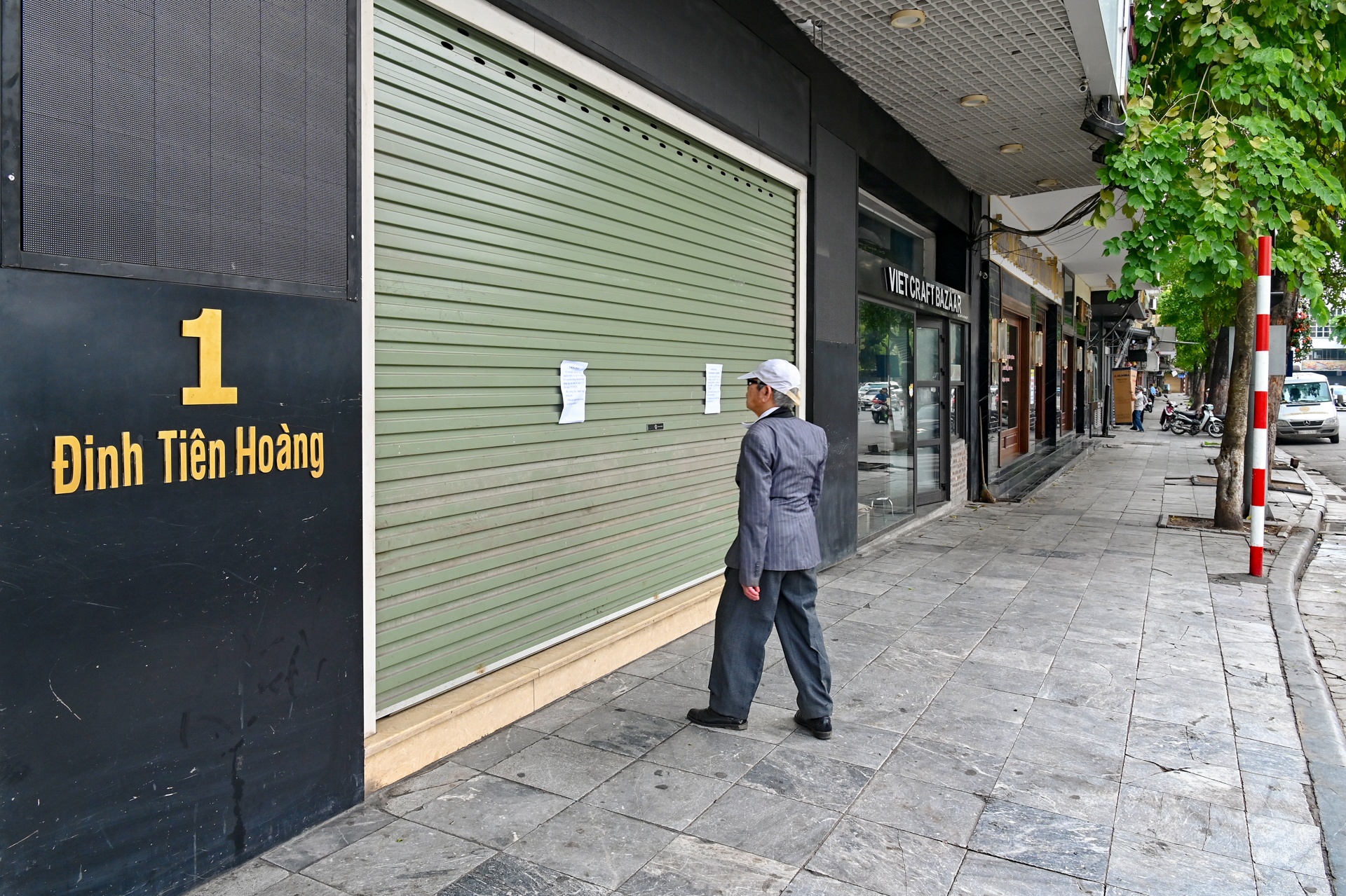 Ha Noi vang sau lenh tam dong cua nha hang anh 4