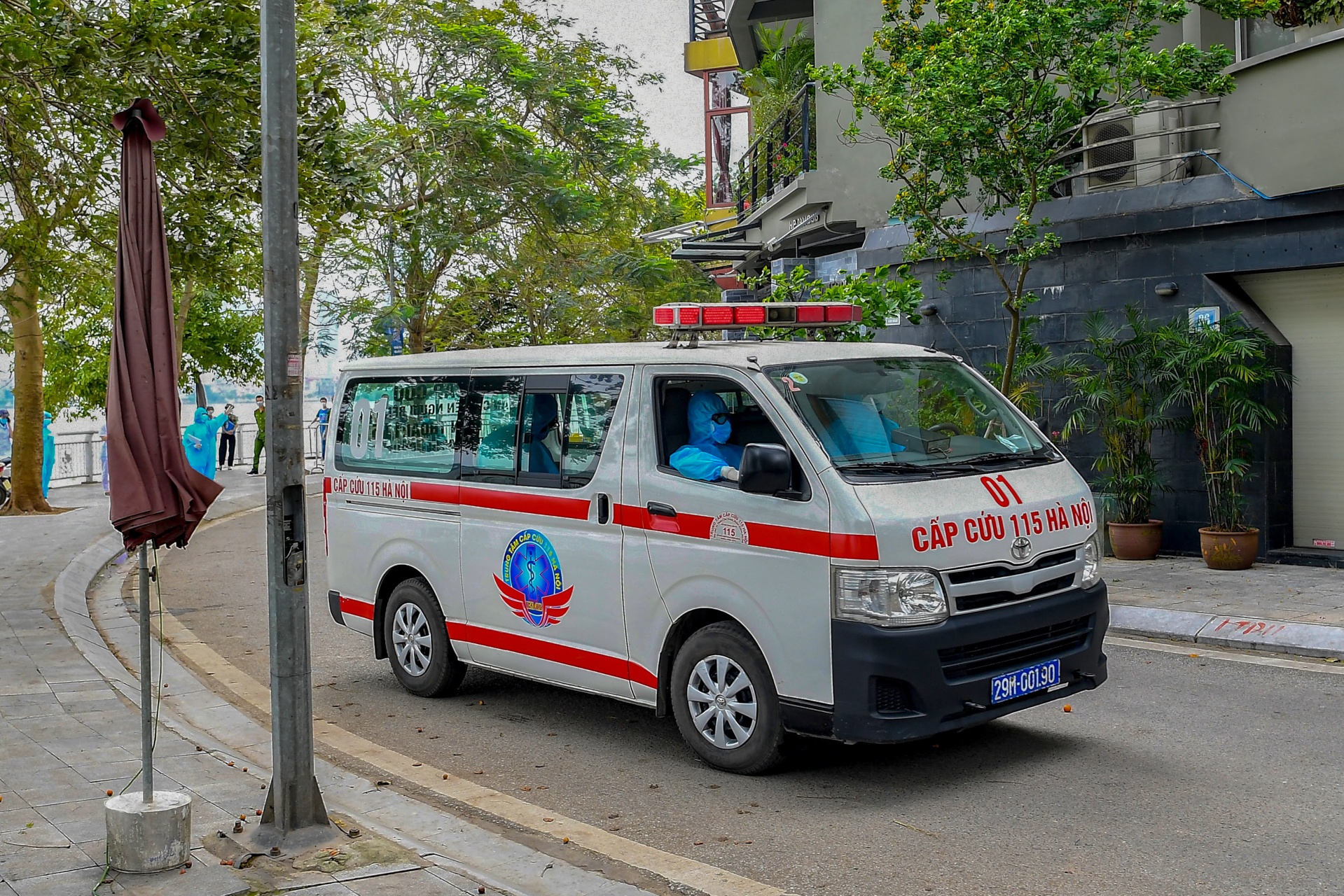 phat hien ca nhiem covid-19 moi gan phu tay ho anh 4