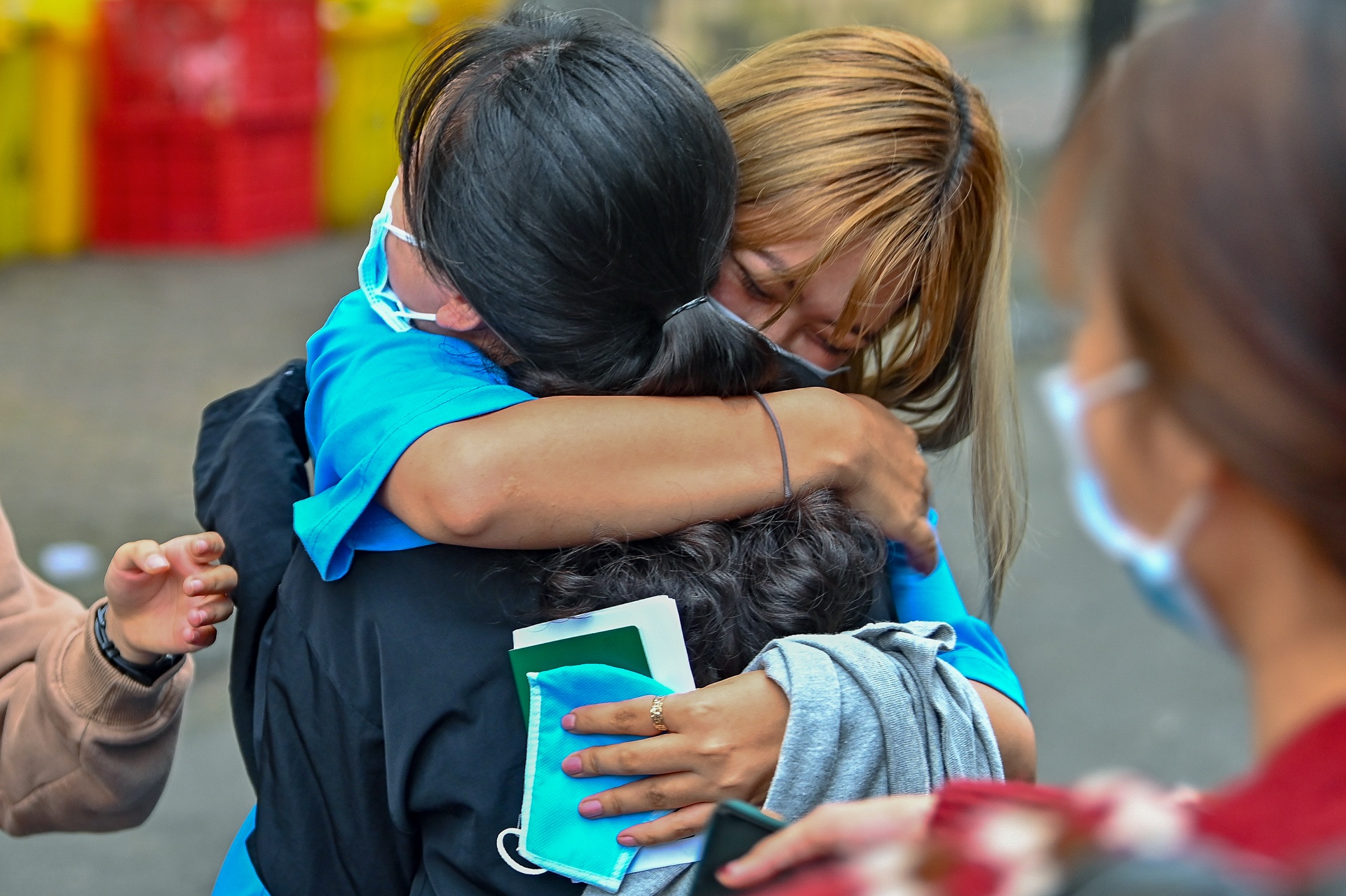 xe buyt mien phi dua nguoi het cach ly ve nha anh 6