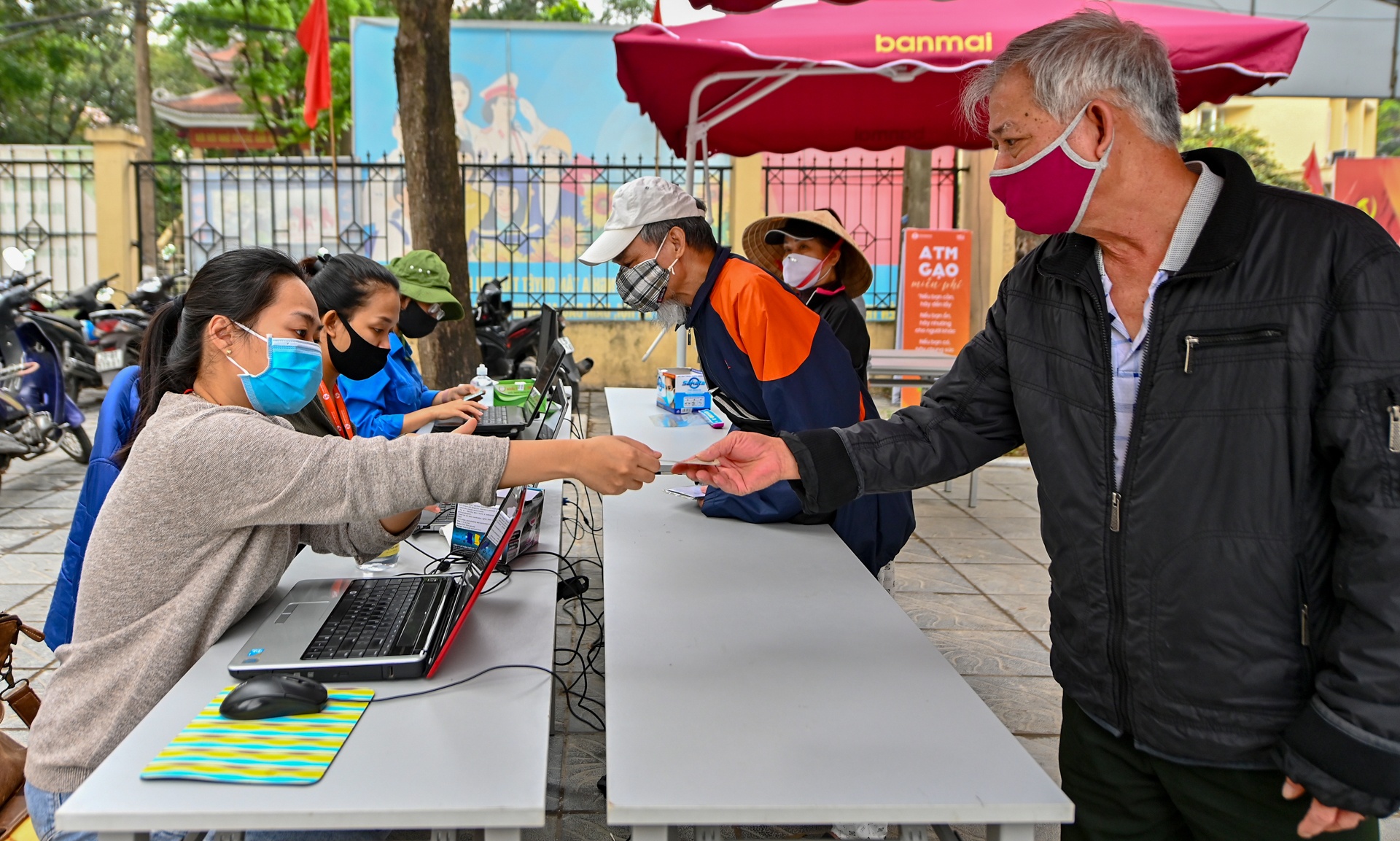 xep hang lay gao o ha noi anh 7