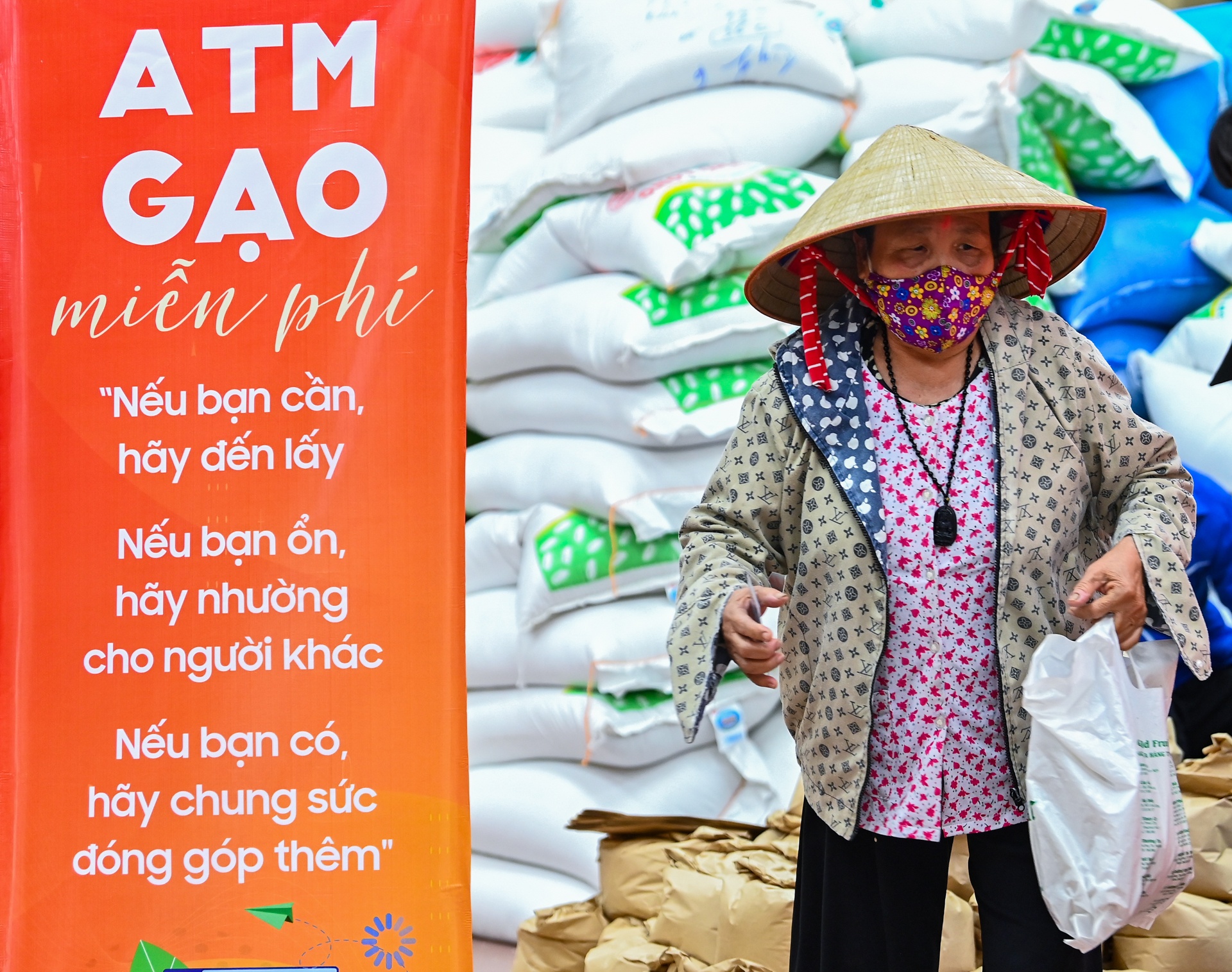 xep hang lay gao o ha noi anh 8