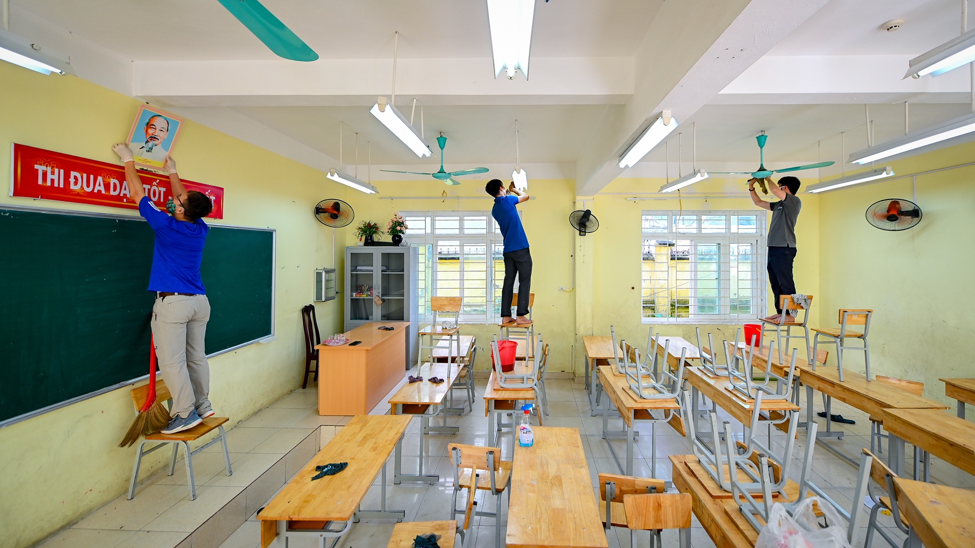 học sinh hà nội đi học ảnh 2 hoc sinh ha noi di hoc anh 2