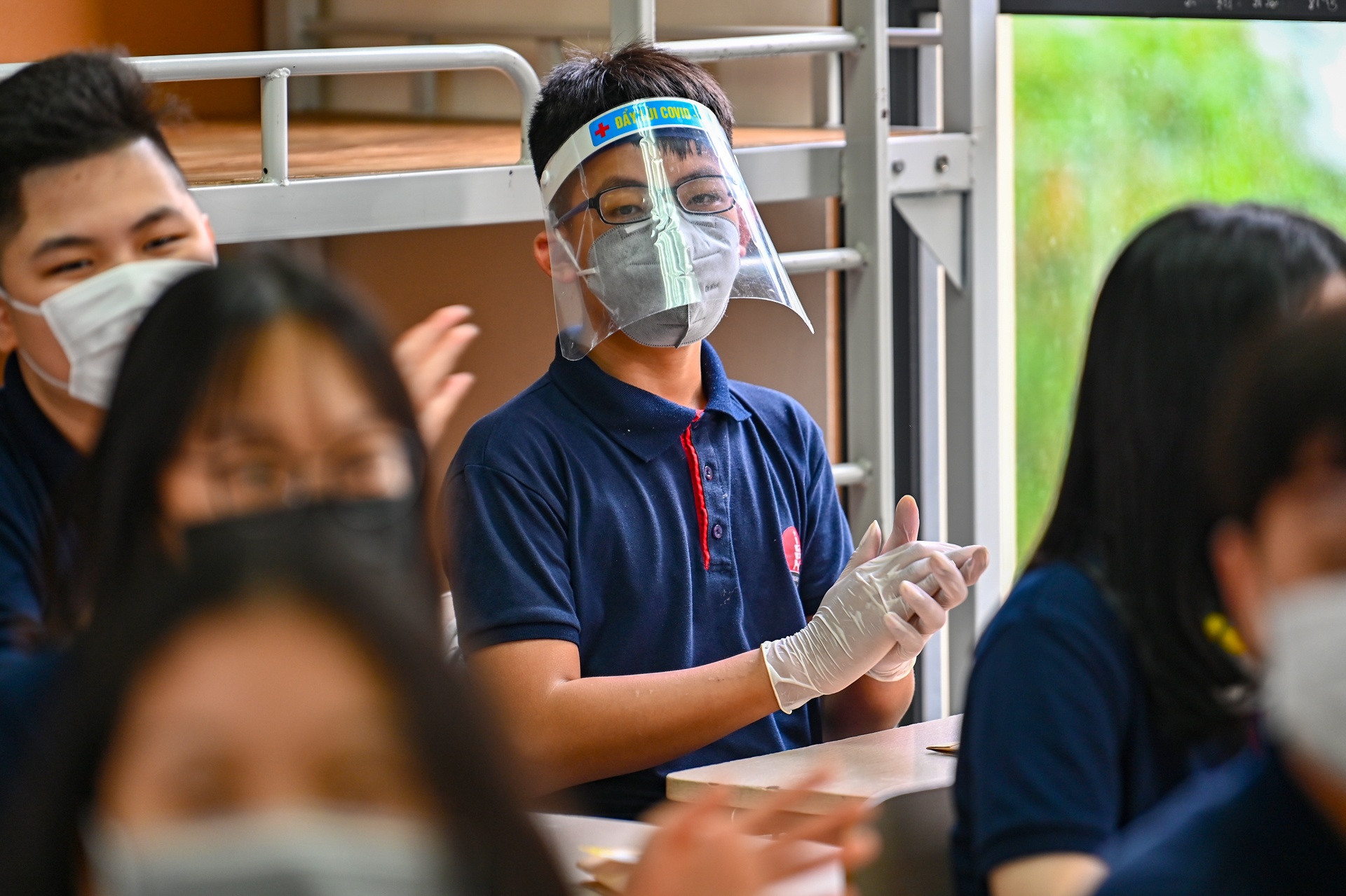 hoc sinh di hoc tro lai sau nghi dich anh 5