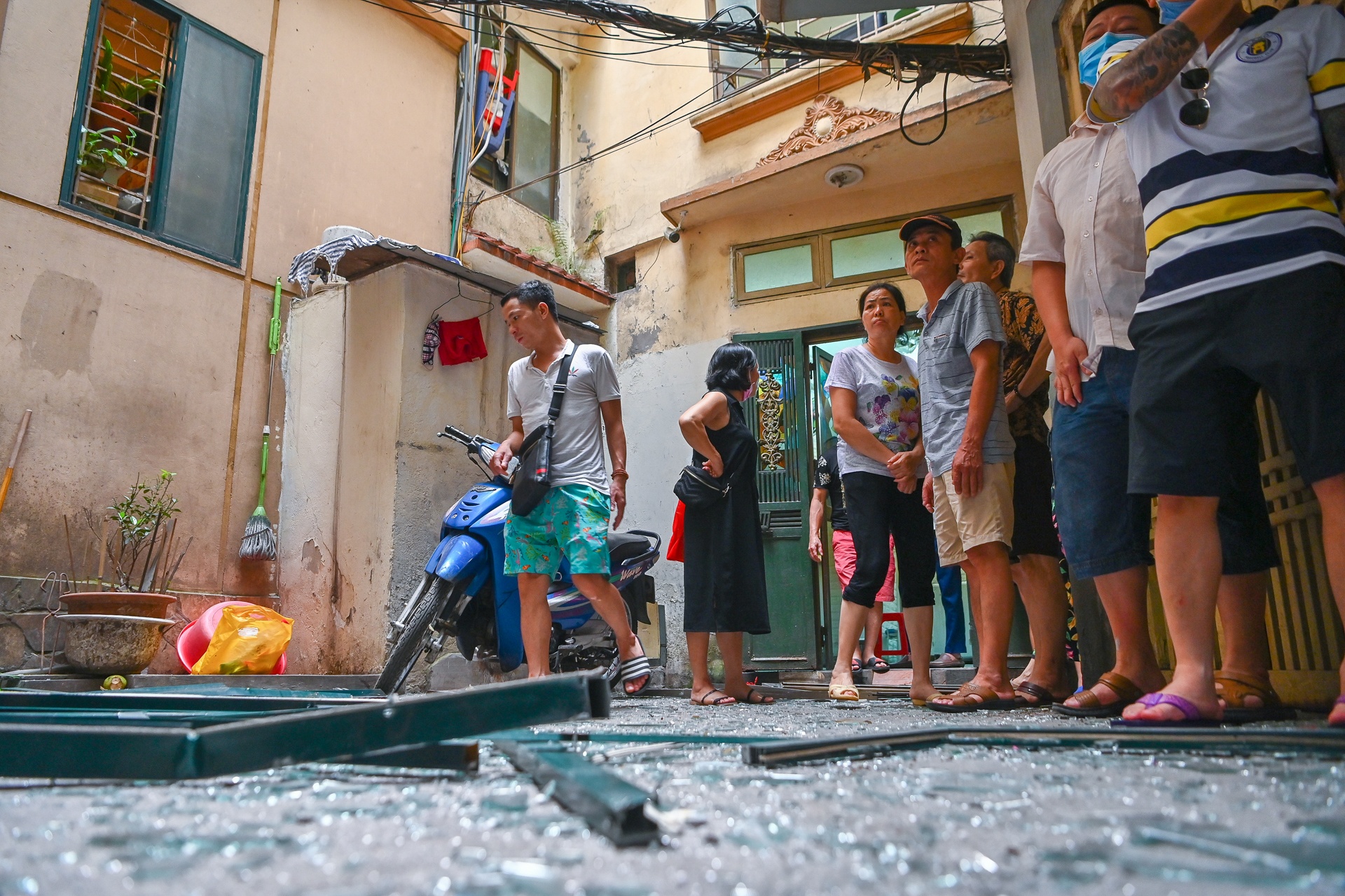 no binh gas sap nha o cua nam anh 8