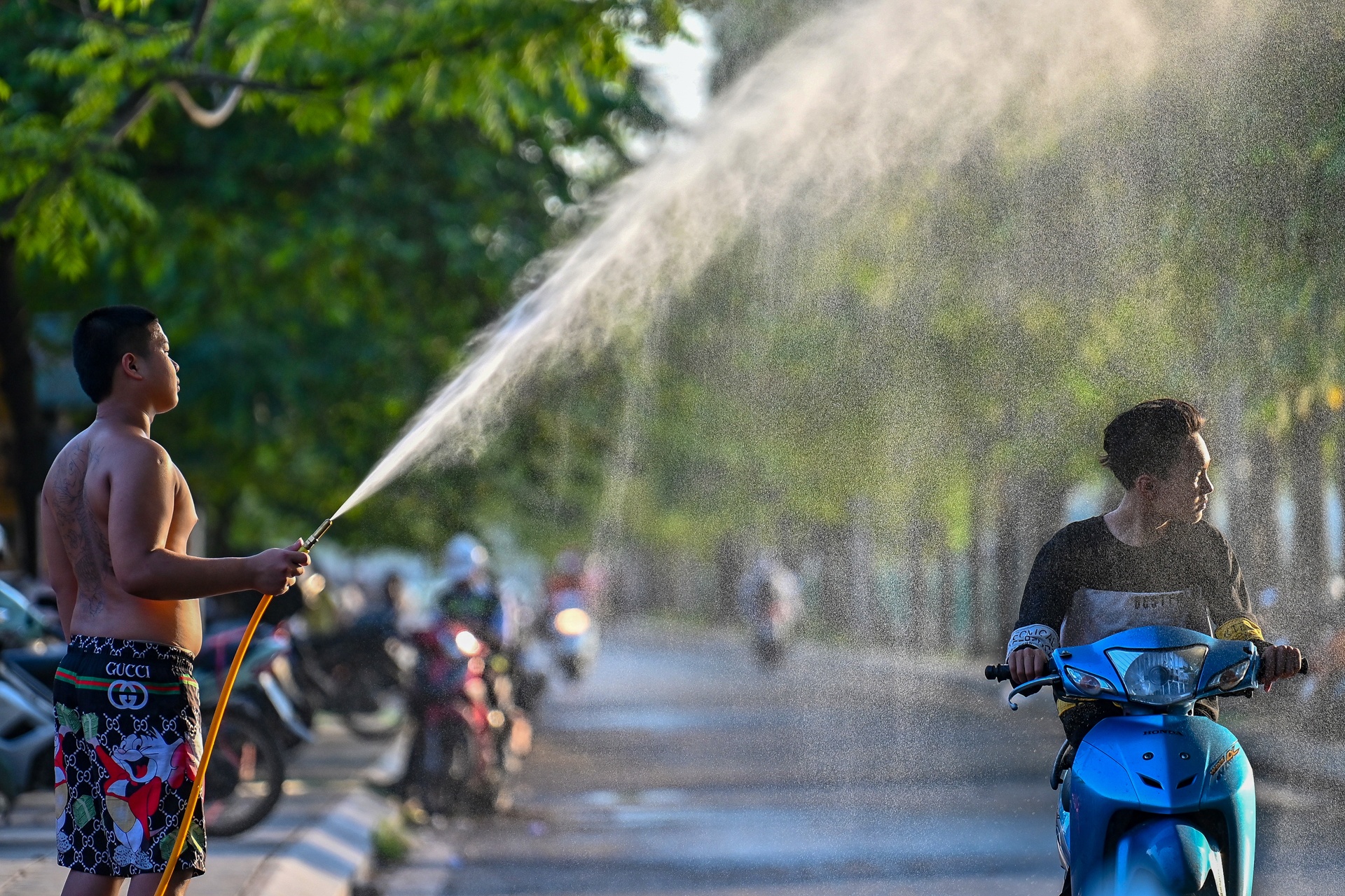 ha noi nnhung ngay he nong buc anh 15