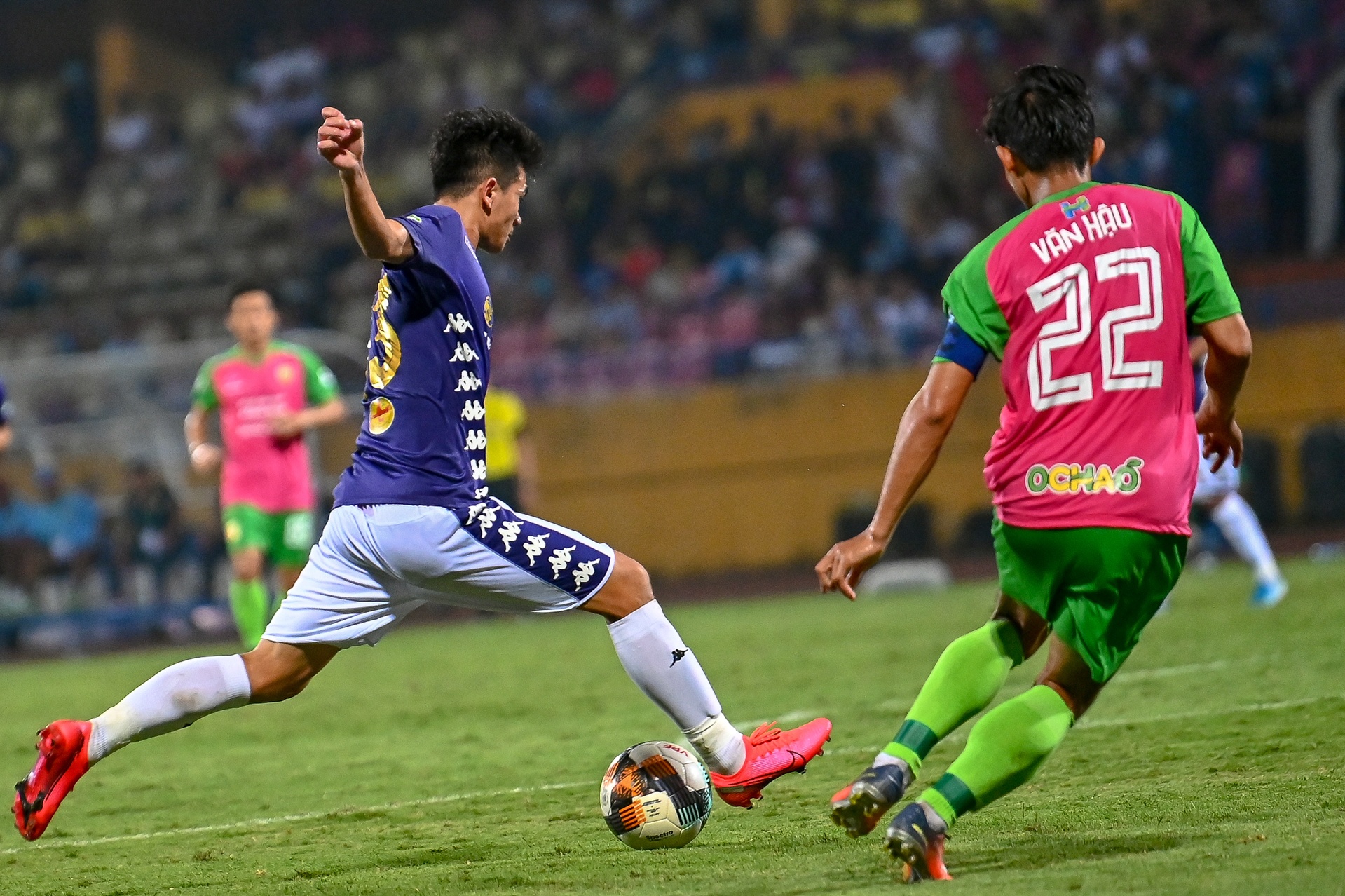 ha noi vao tu ket cup quoc gia anh 5