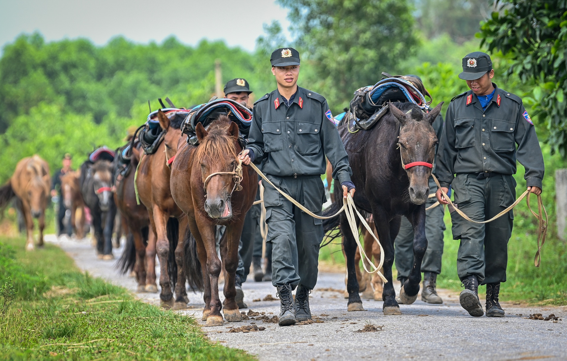 doan ky binh canh sat co dong anh 2