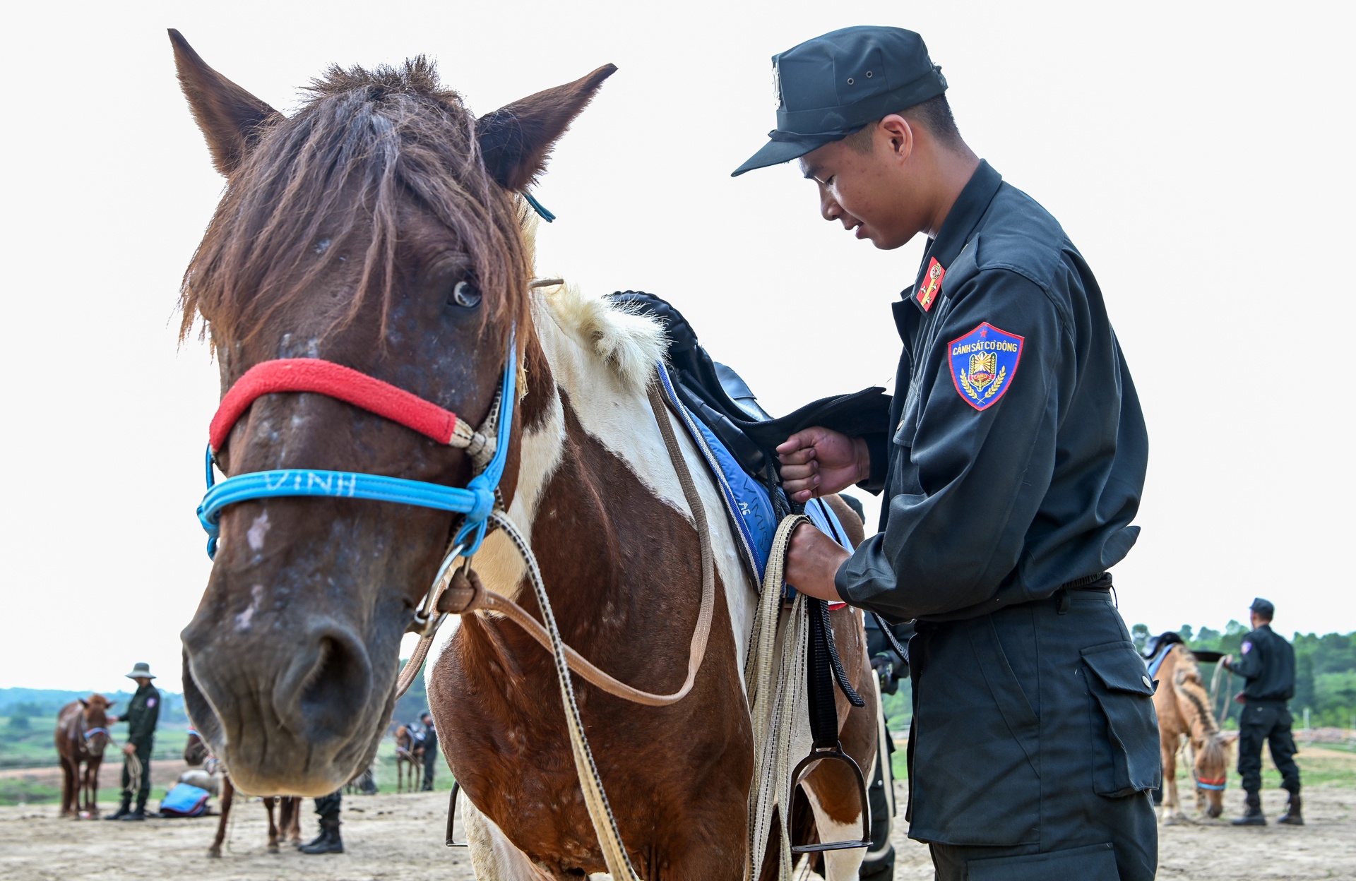 doan ky binh canh sat co dong anh 4
