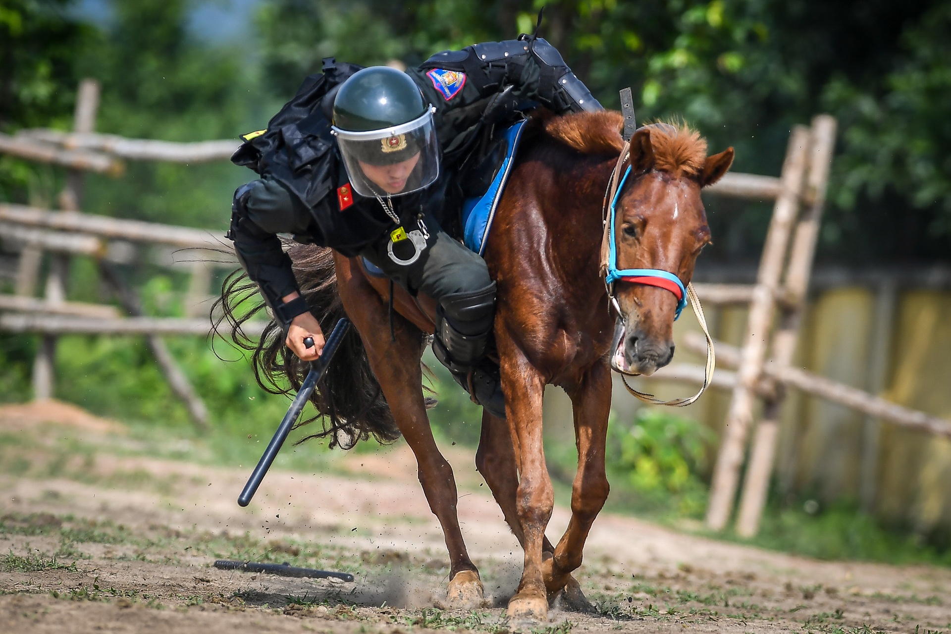 doan ky binh canh sat co dong anh 7