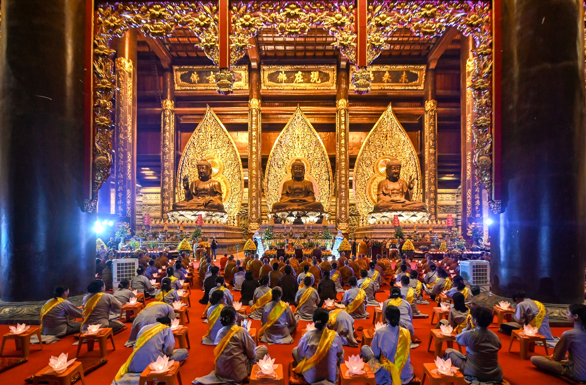 thap hoa dang tuong niem cac anh hung liet si anh 5