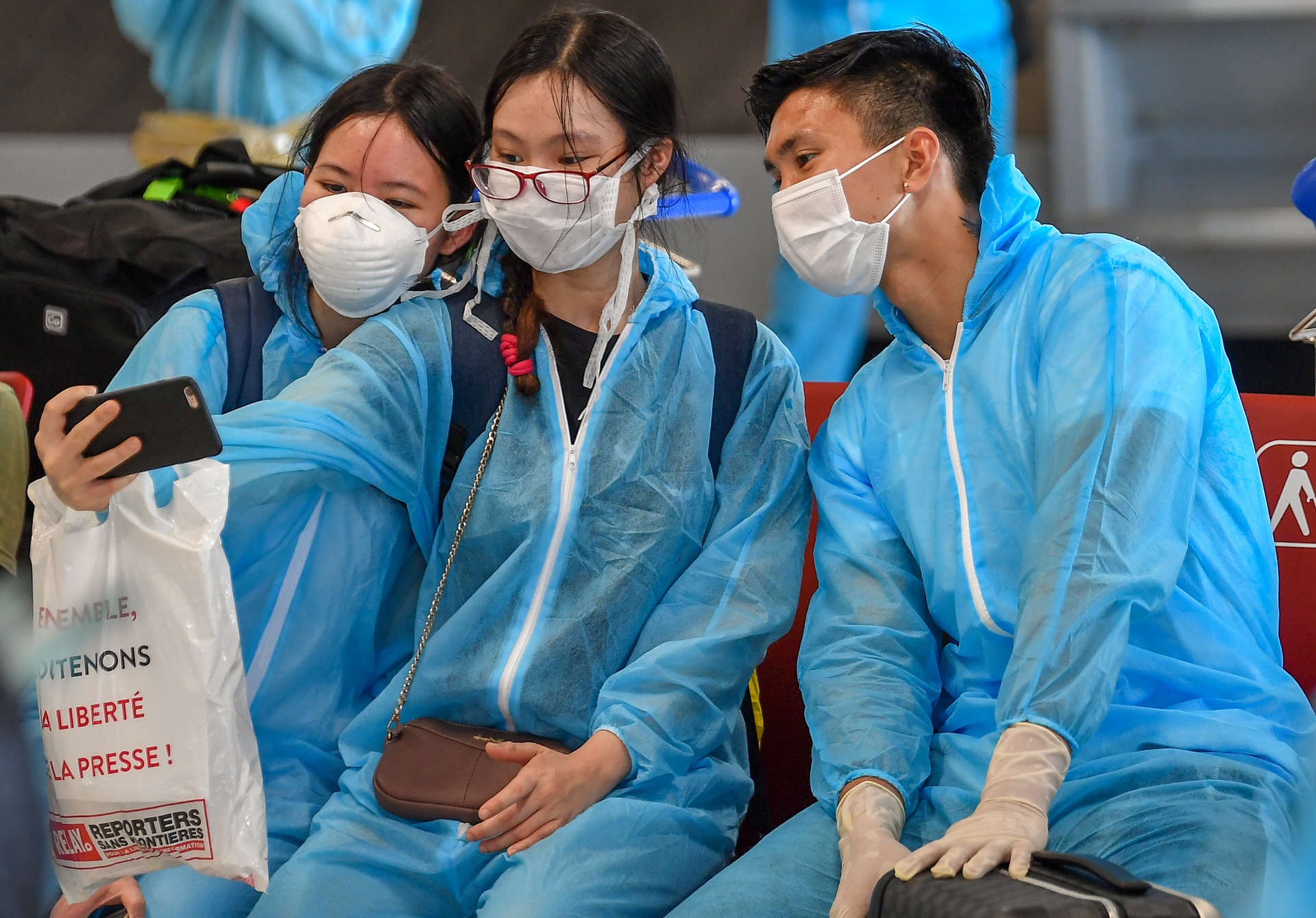 doan van hau ve nuoc cach ly 14 ngay anh 9