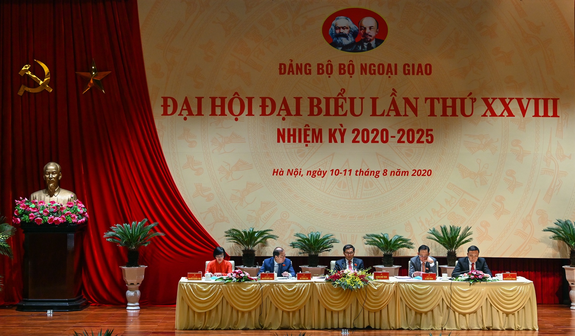 dai hoi dai bieu dang bo bo ngoai giao anh 1