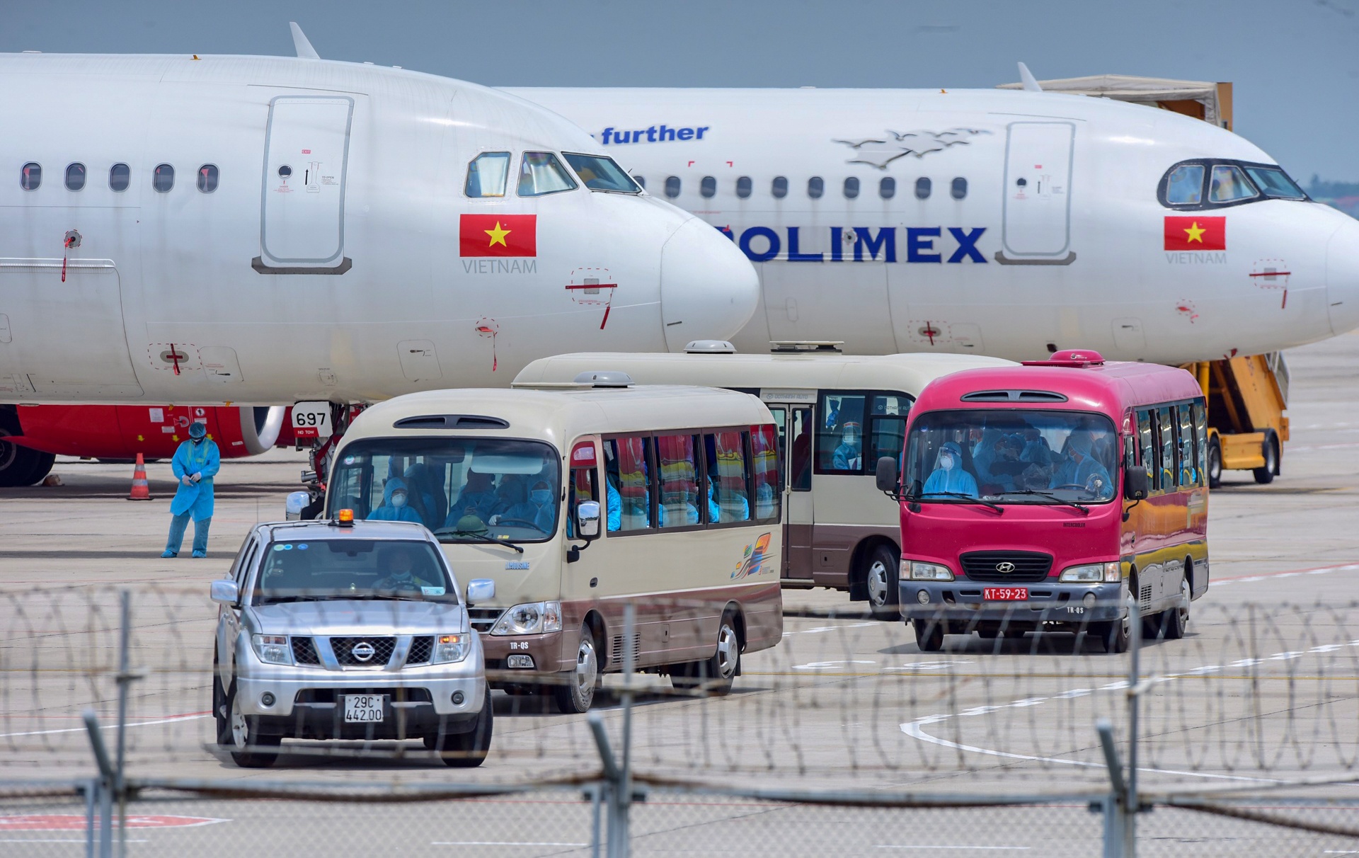 Giai cuu du khach o Da Nang anh 6