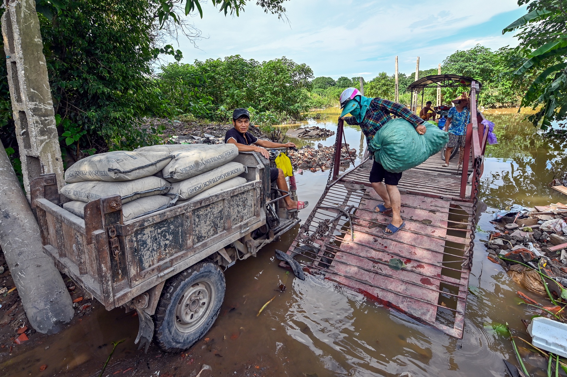nuoc lu song hong dang cao anh 3