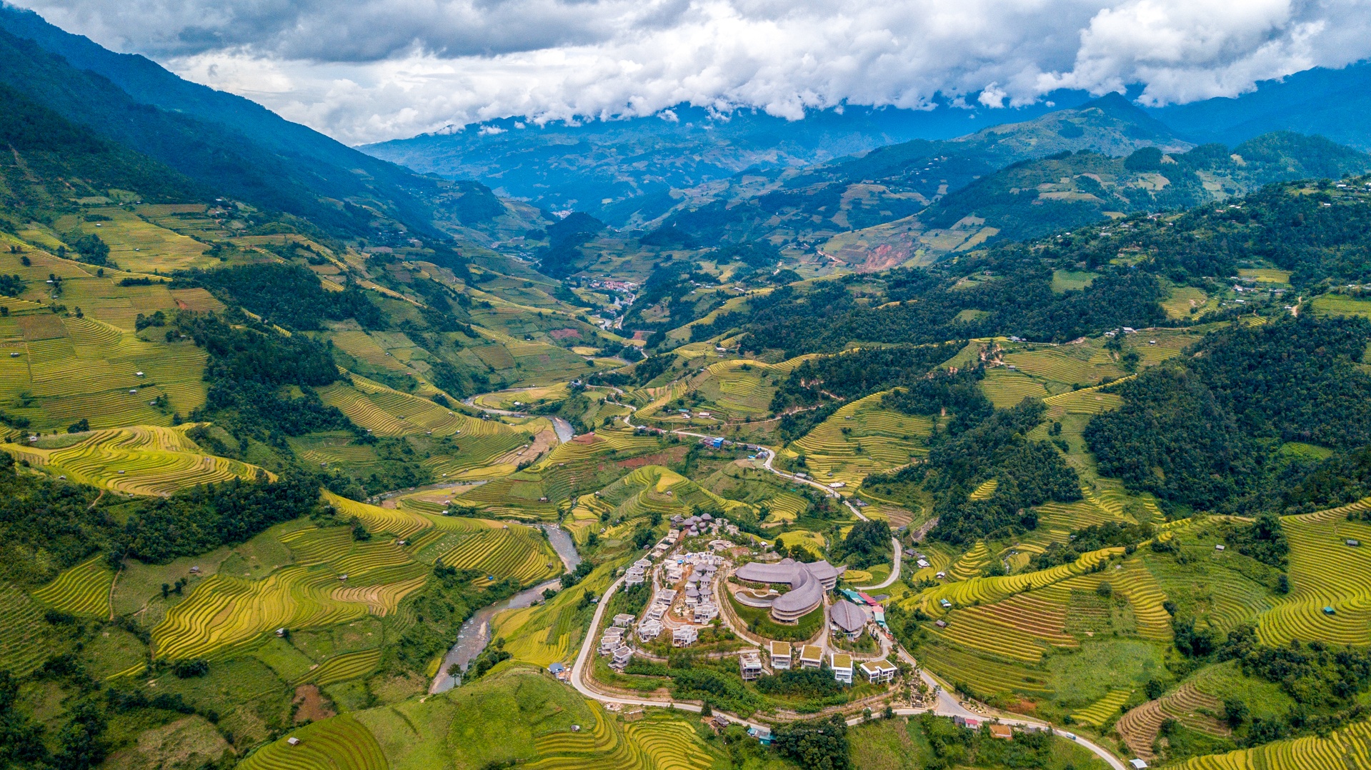 Ruong bac thang Mu Cang Chai mua lua chin anh 4