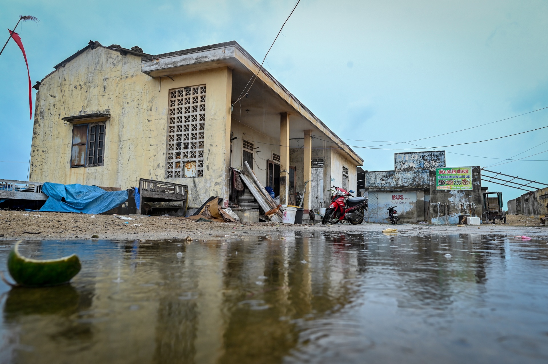 Nguoi dan bam tru bat chap bao so 5 anh 1