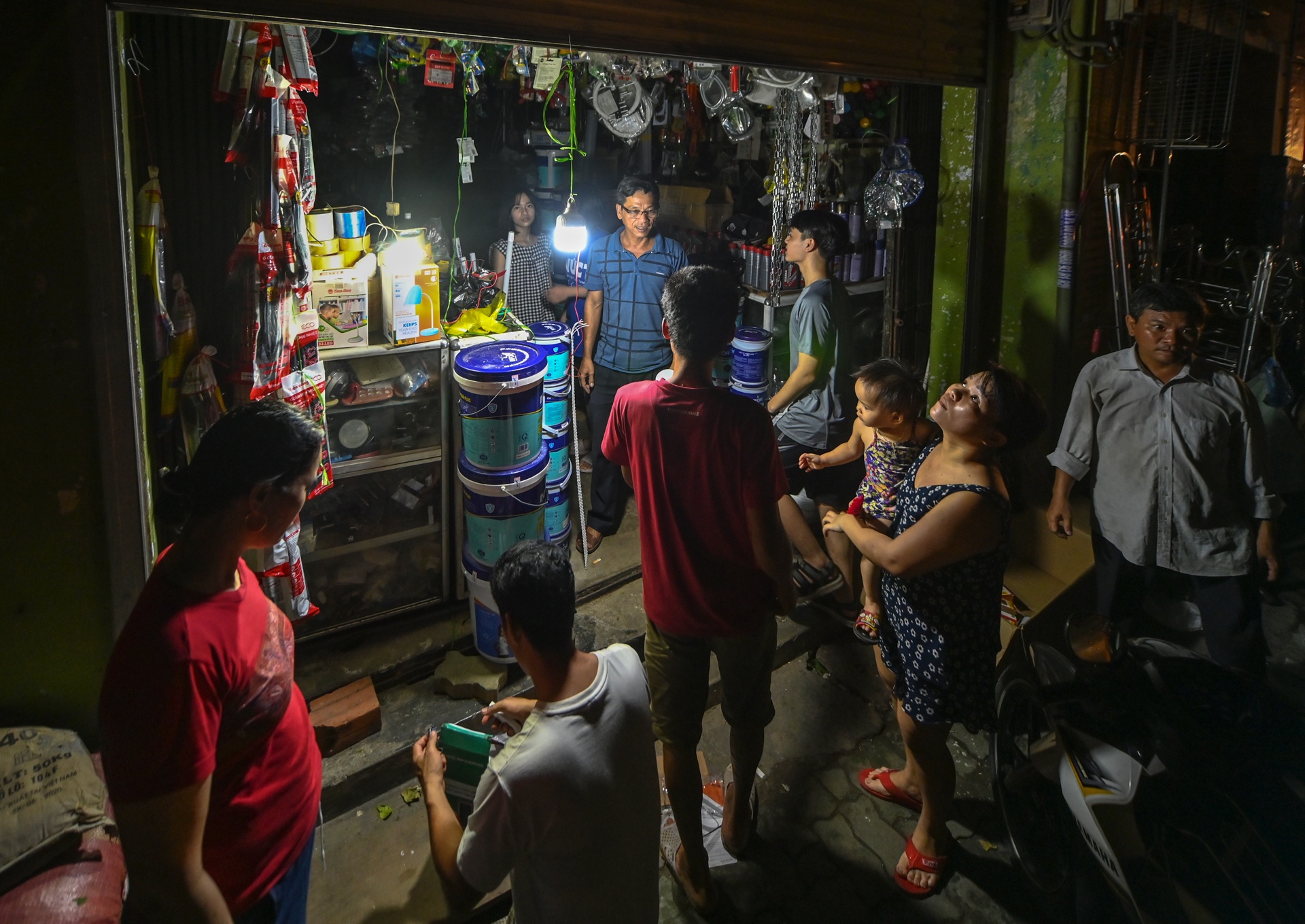 Thap nen an com vi mat dien dien rong anh 2