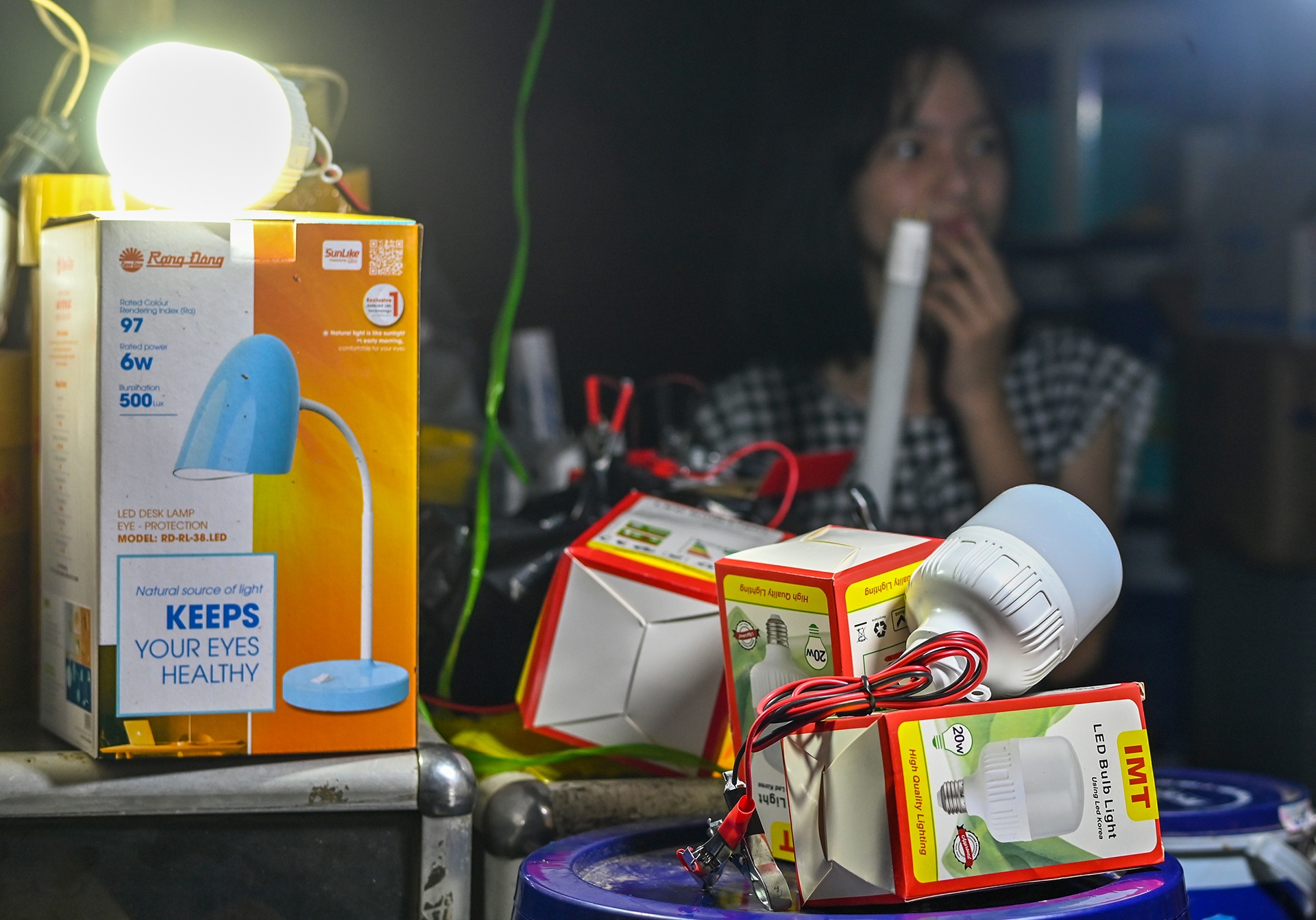 Thap nen an com vi mat dien dien rong anh 3