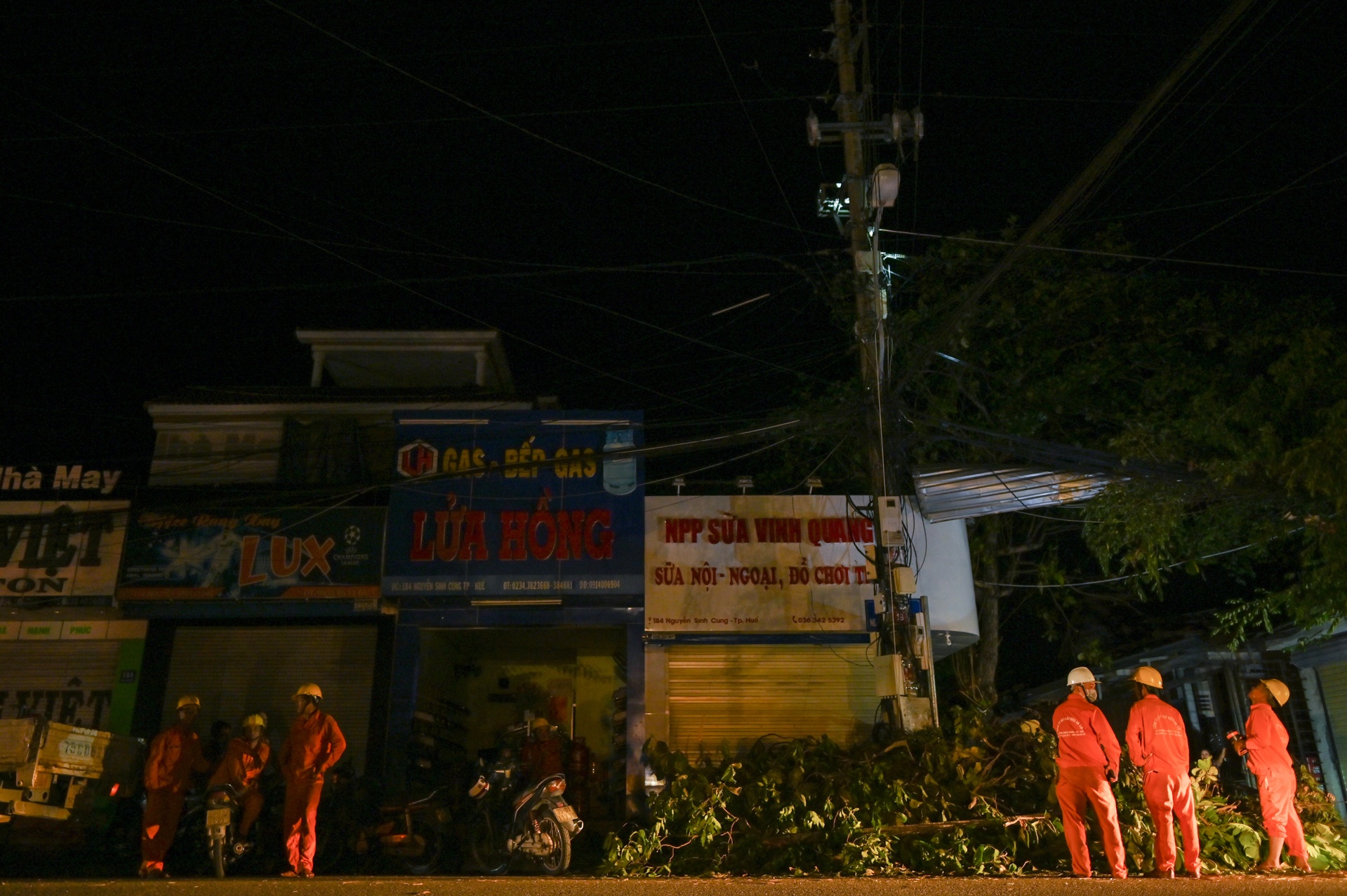 Thap nen an com vi mat dien dien rong anh 8