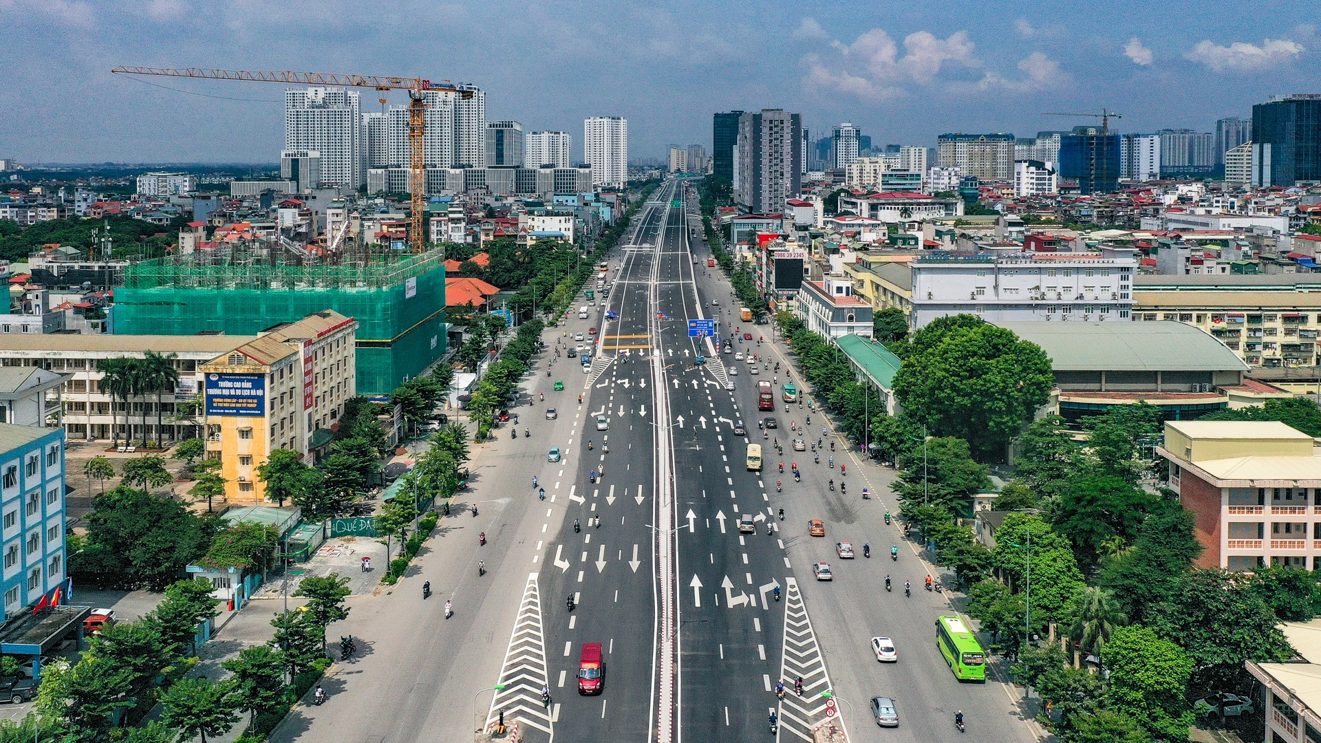 dien mao moi cua tuyen duong Pham Van Dong anh 11